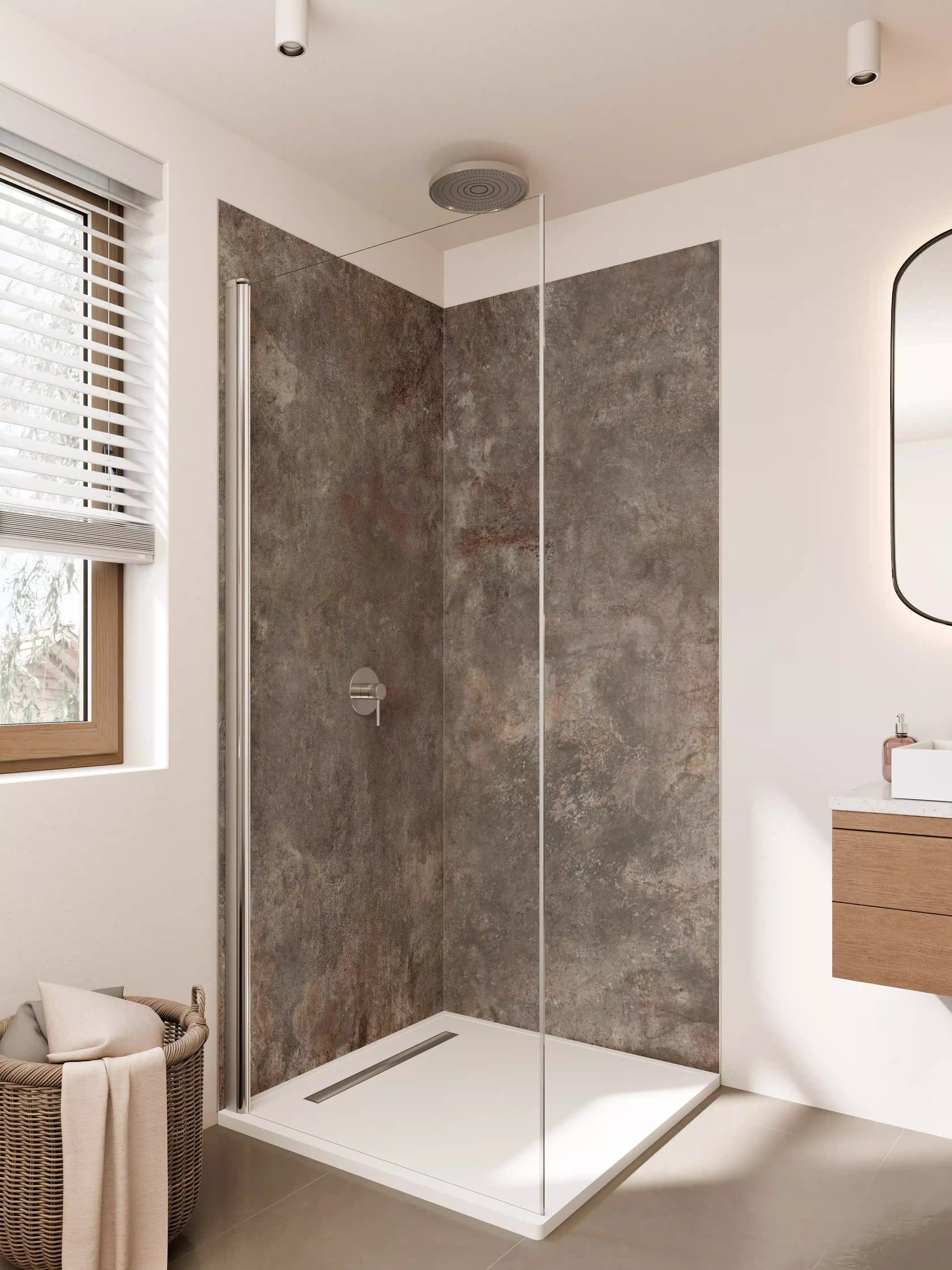 Duschrückwand - Rustikale Metalltextur mit erdigen Tönen