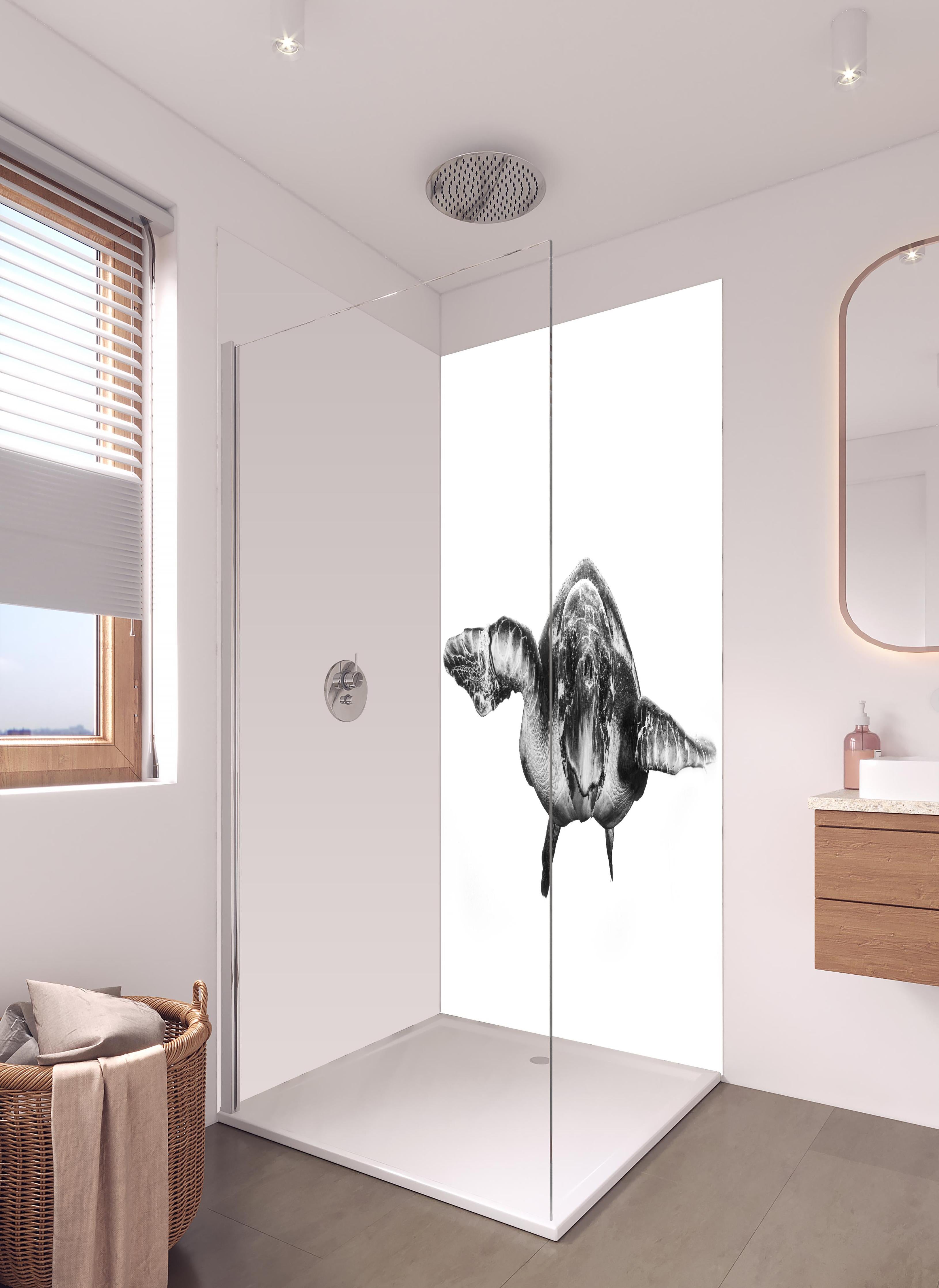 Duschrückwand - Schildkröte in hellem Badezimmer mit Regenduschkopf - zweiteilige Eck-Duschrückwand