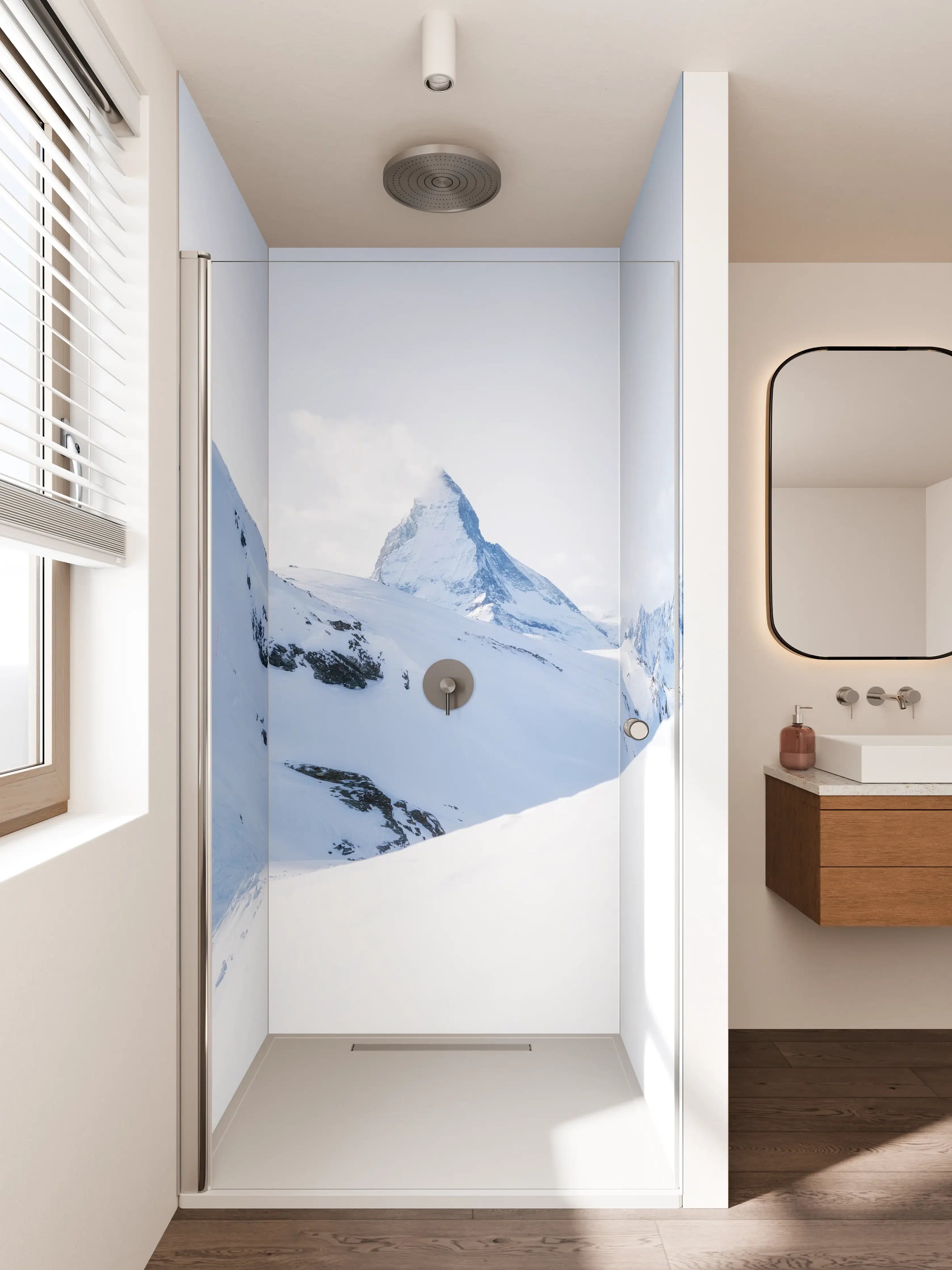 Duschrückwand - Schneebedeckte Berglandschaft im Winter