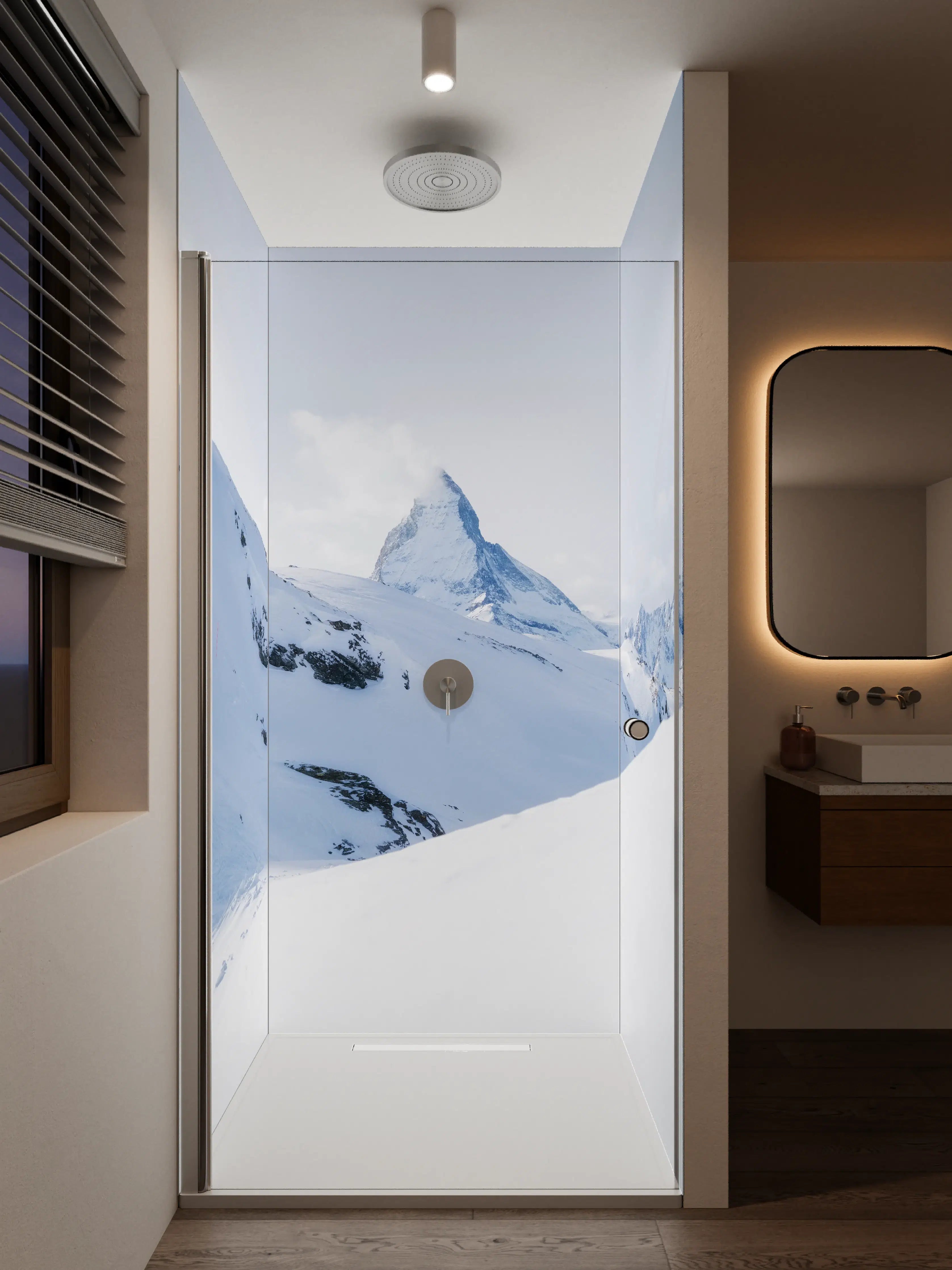 Duschrückwand - Schneebedeckte Berglandschaft im Winter