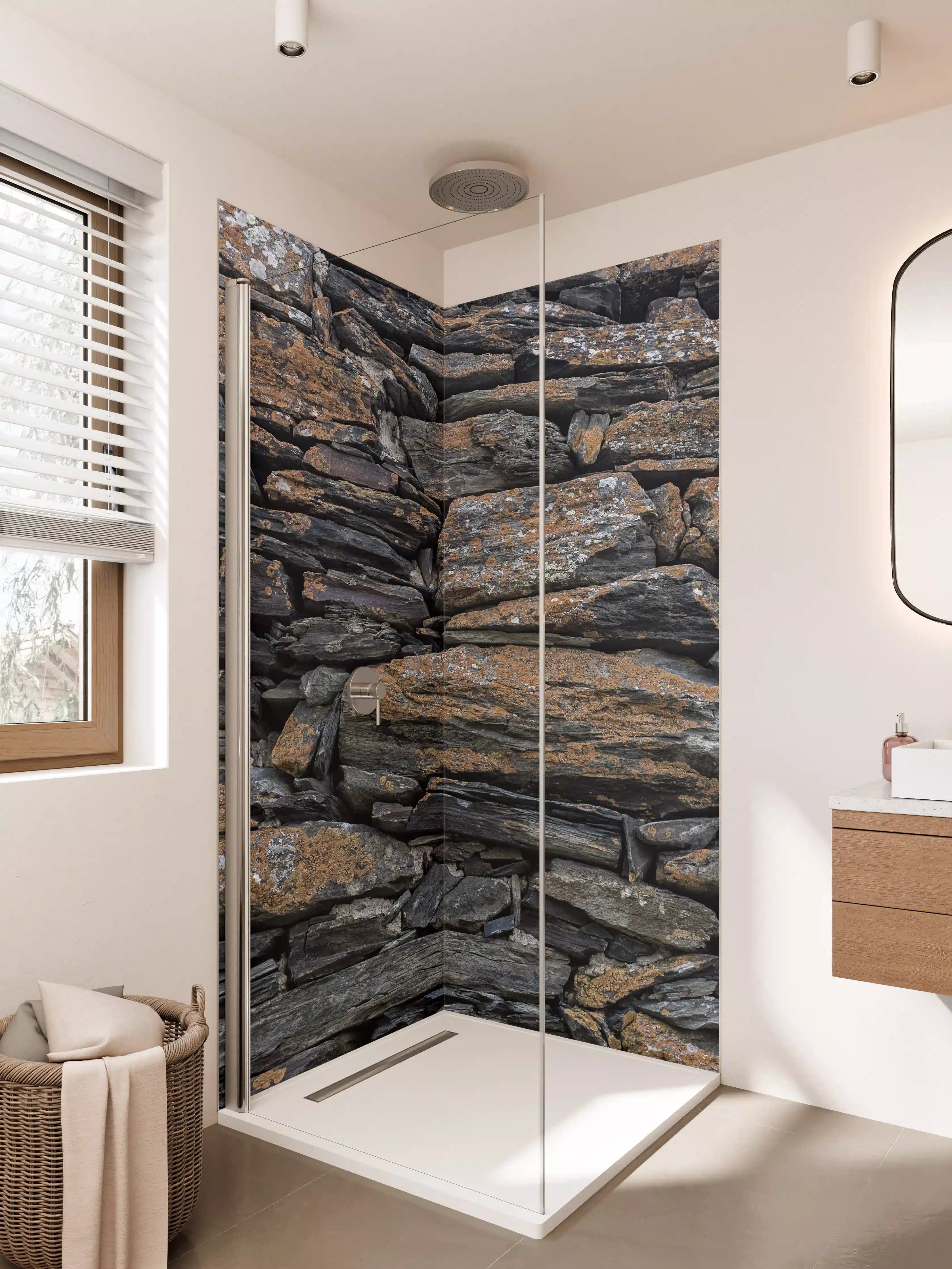 Duschrückwand - Silbergraue Schattenwand