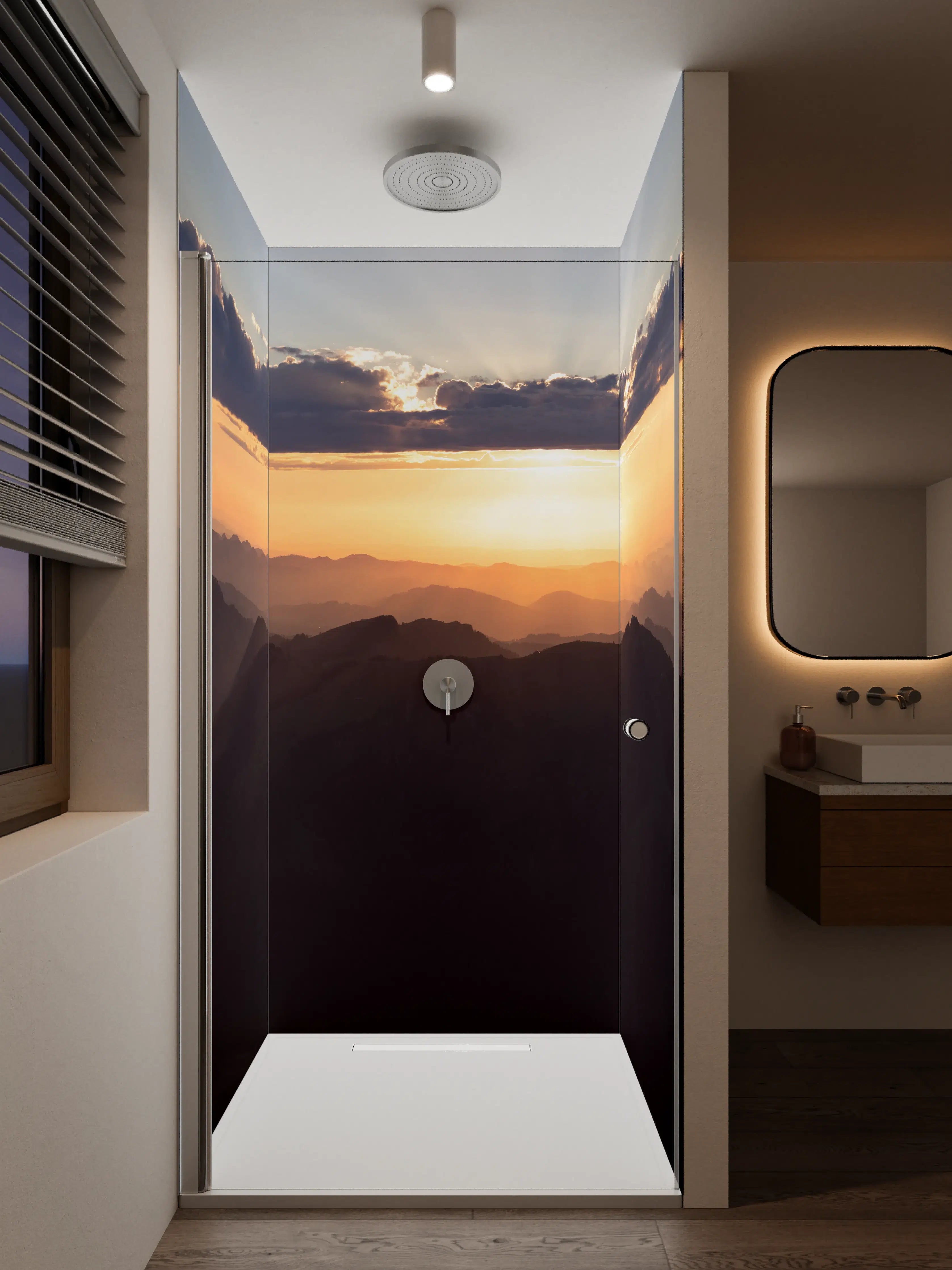 Duschrückwand - Sonnenaufgang über verschneiten Bergen