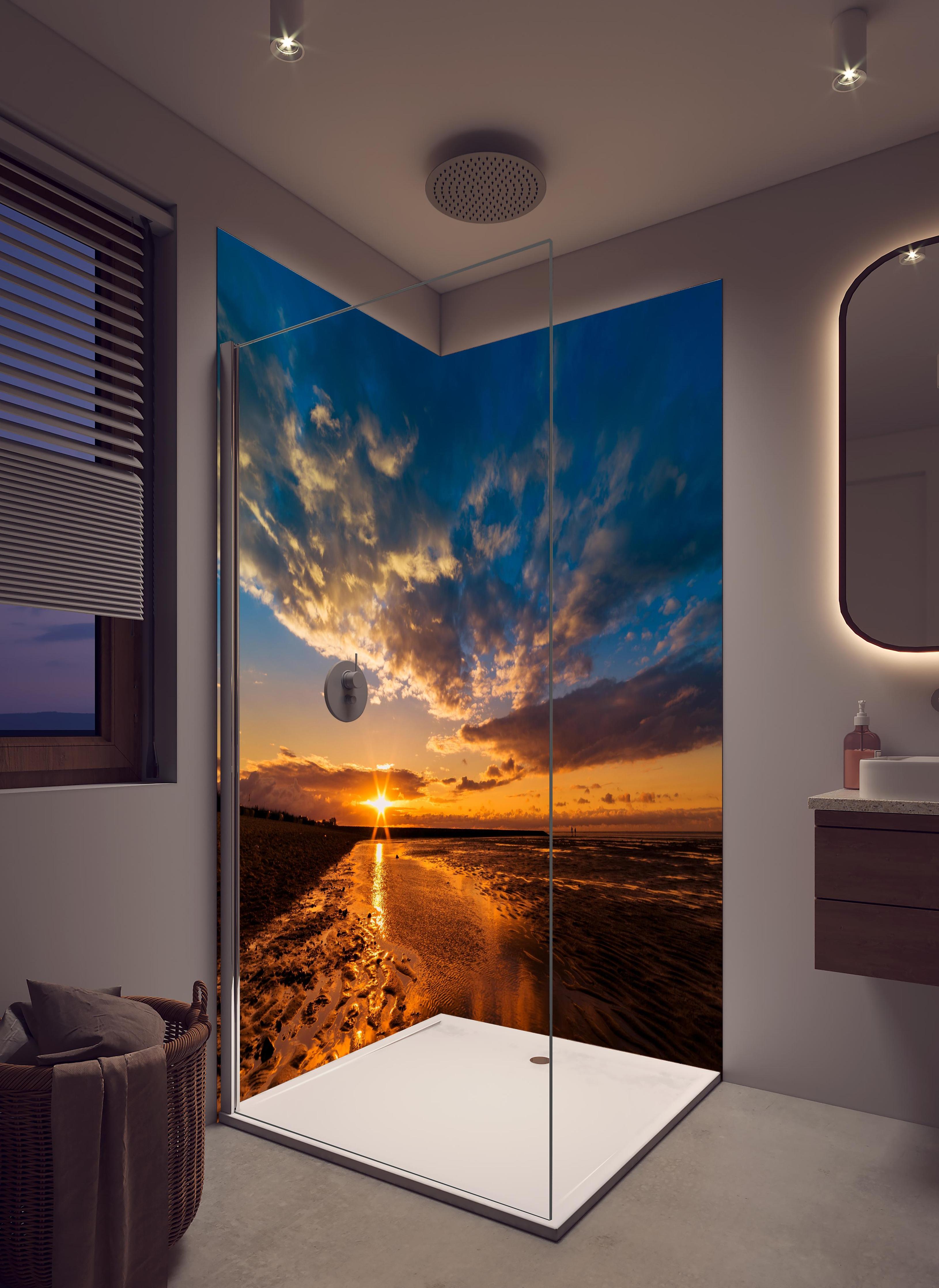 Duschrückwand - Sonnenuntergang an der Nordsee in hellem Badezimmer mit Regenduschkopf - zweiteilige Eck-Duschrückwand