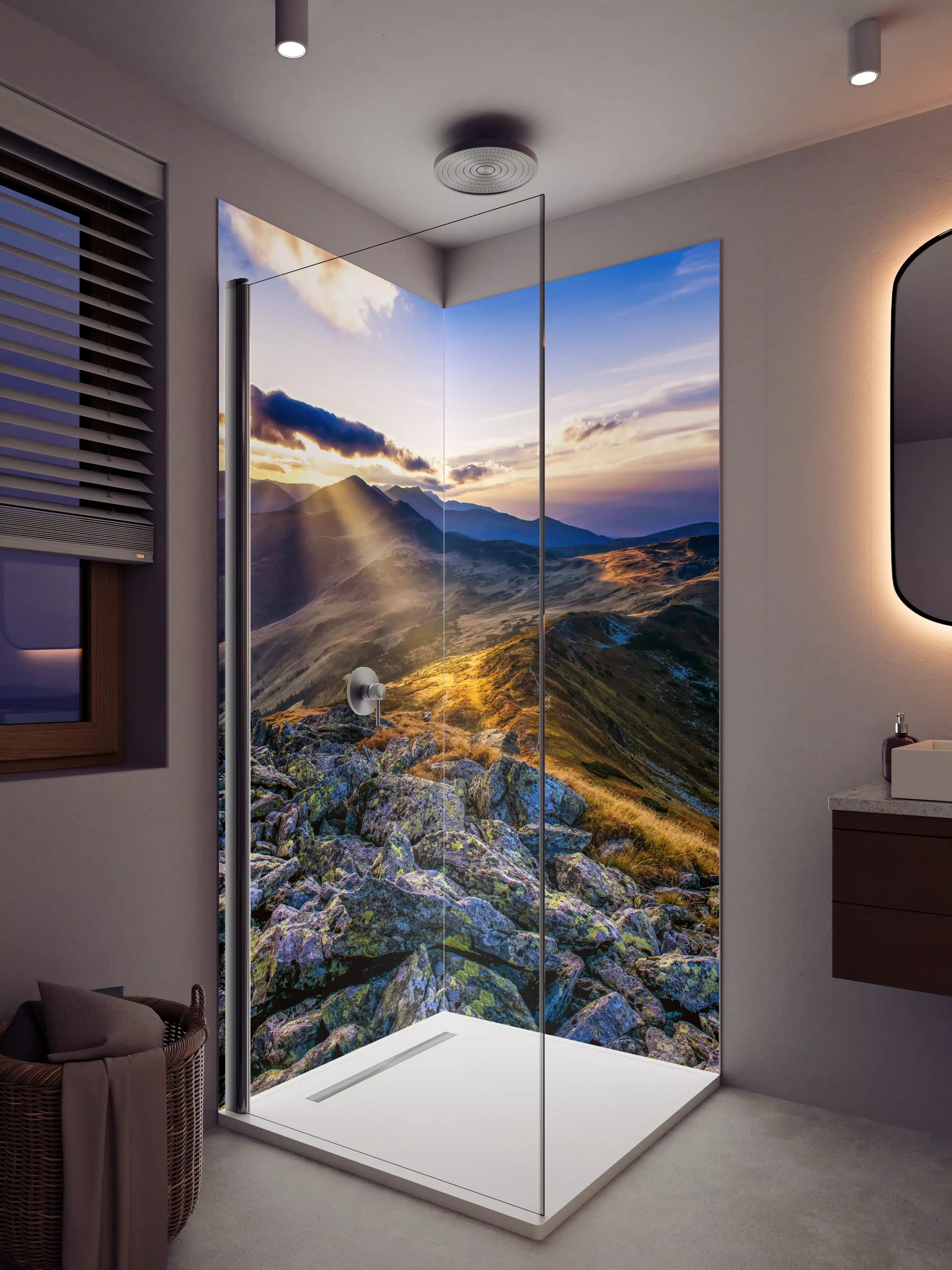 Duschrückwand - Spektakulärer Bergpanorama bei Sonnenaufgang