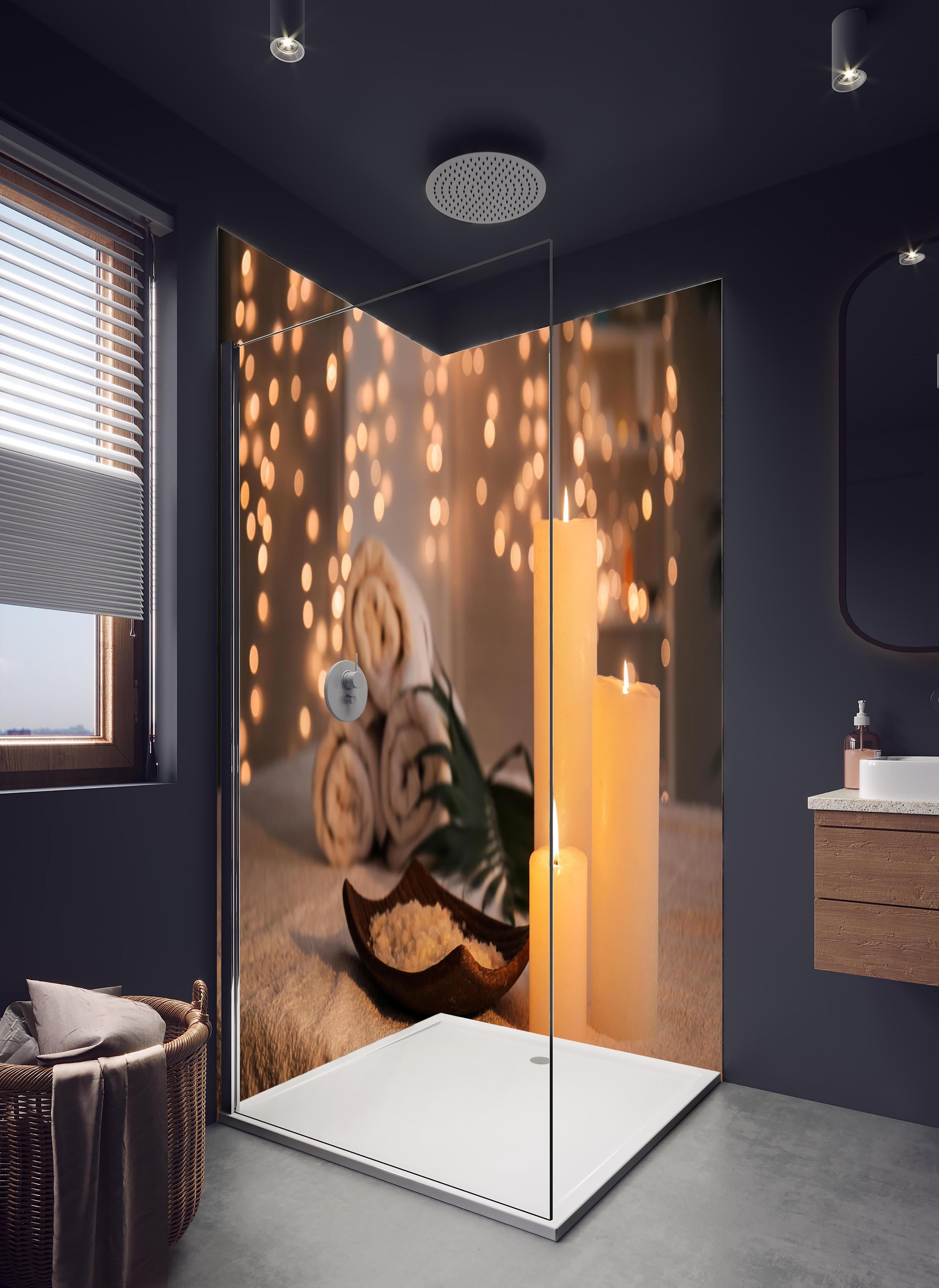 Duschrückwand - Traditioneller Spa-Salon in hellem Badezimmer mit Regenduschkopf - zweiteilige Eck-Duschrückwand