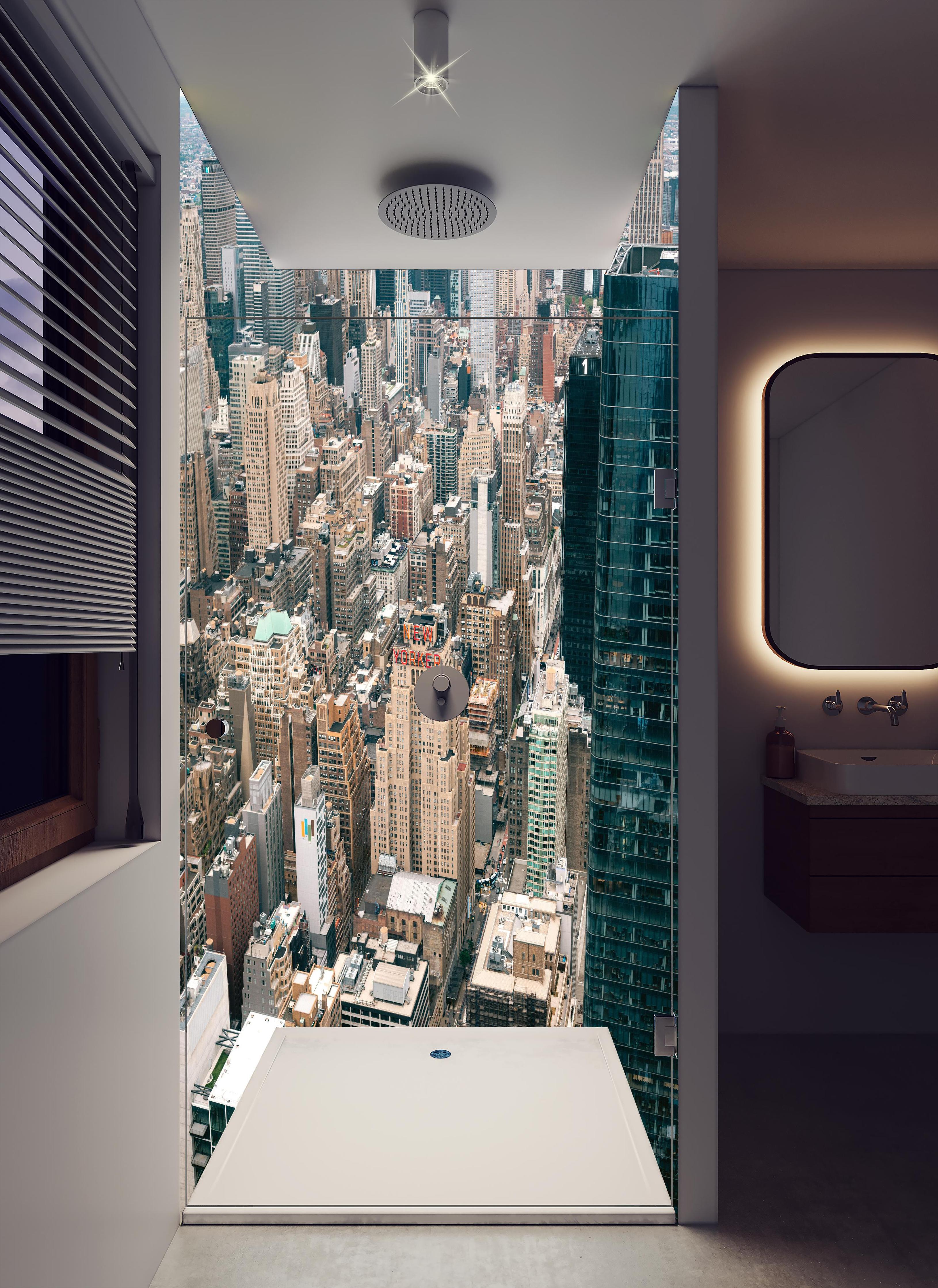 Duschrückwand - Urbaner Blick auf Manhattan Hochhäuser in hellem Badezimmer mit Regenduschkopf - zweiteilige Eck-Duschrückwand