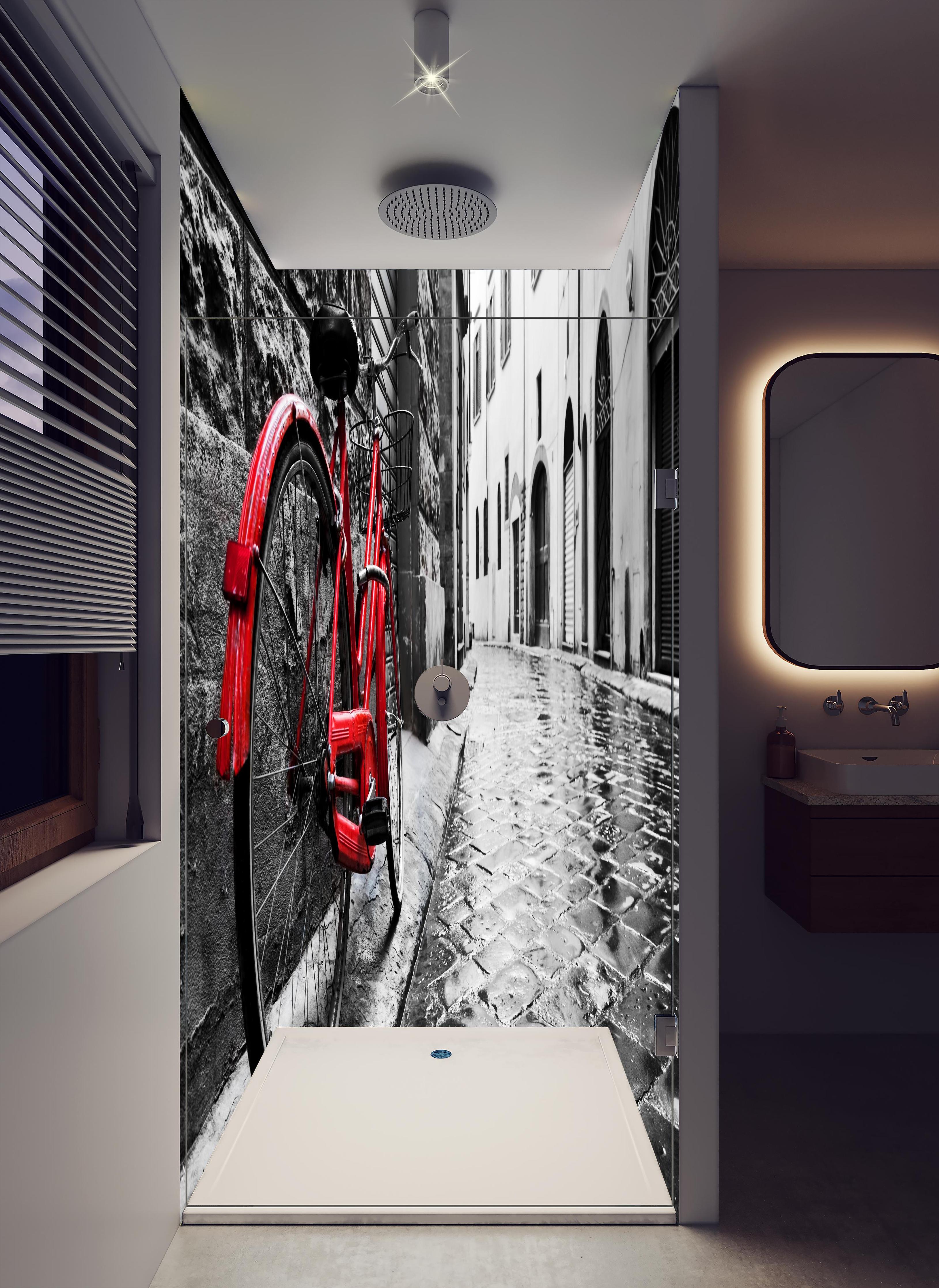 Duschrückwand - Vintage Fahrrad - Altstadt in hellem Badezimmer mit Regenduschkopf - zweiteilige Eck-Duschrückwand