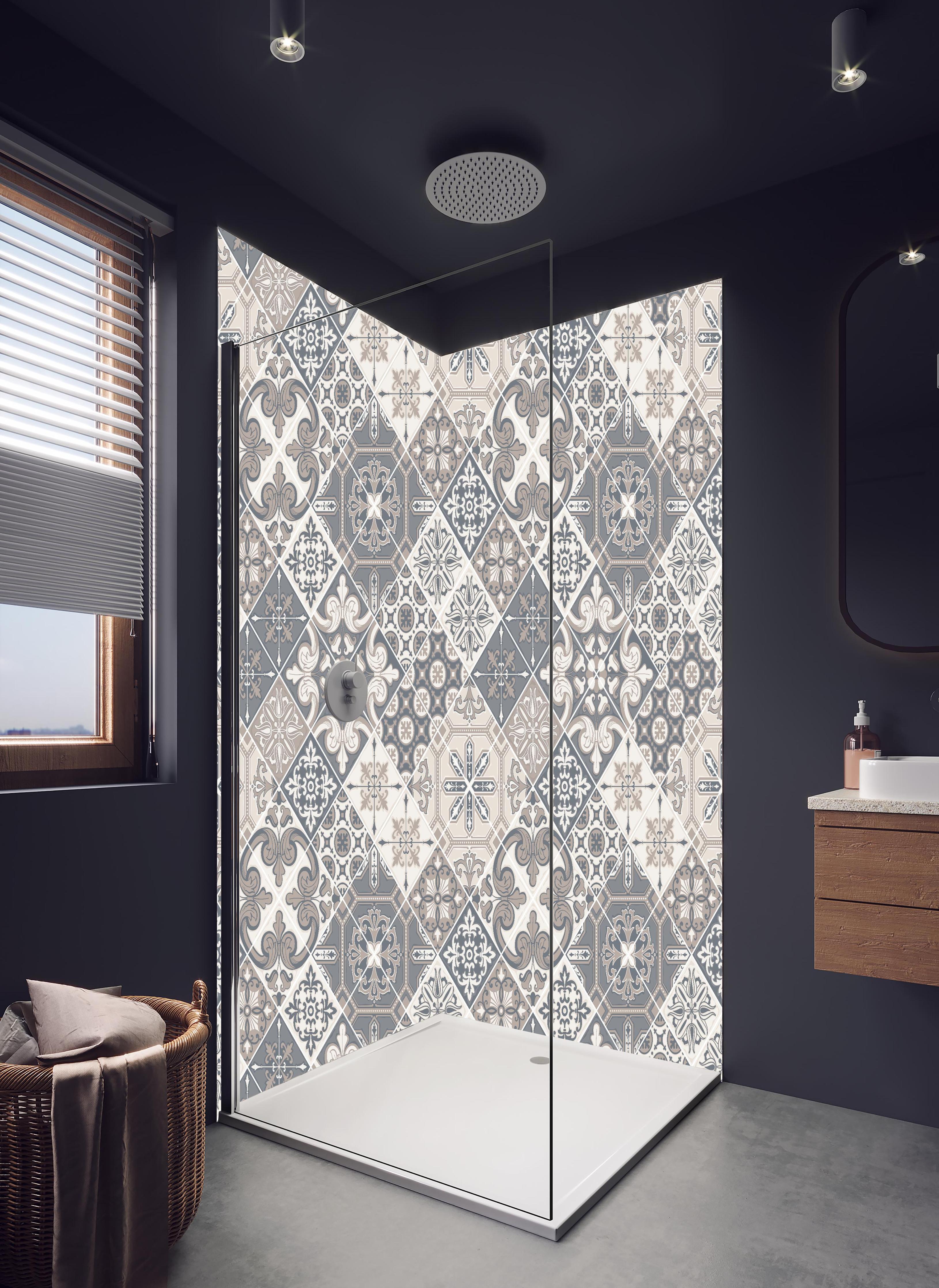 Duschrückwand - Vintage Fliesenmuster in Grau und Weiß in hellem Badezimmer mit Regenduschkopf - zweiteilige Eck-Duschrückwand