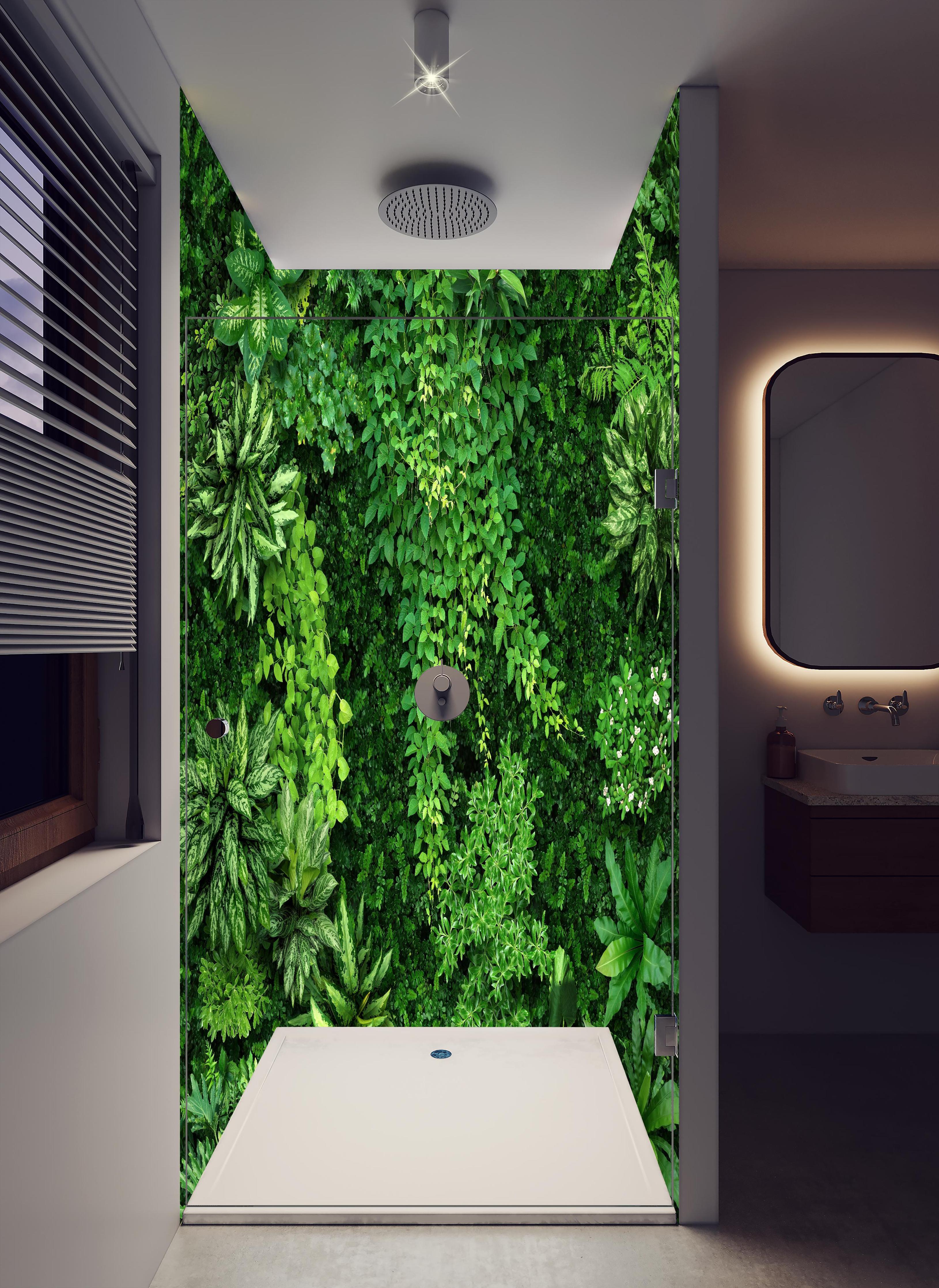Duschrückwand - Vogelperspektive auf offenen Waldbereich in hellem Badezimmer mit Regenduschkopf - zweiteilige Eck-Duschrückwand