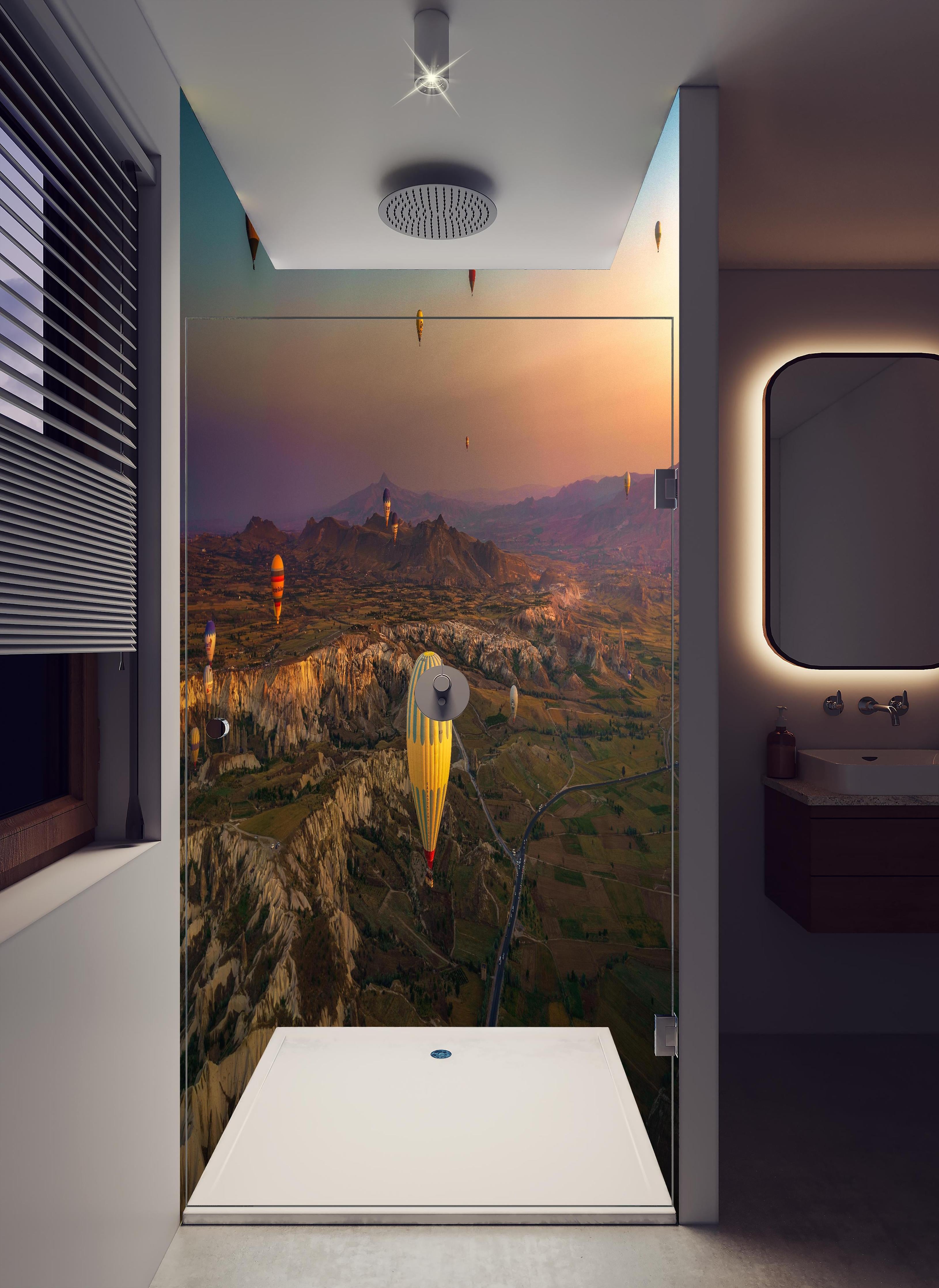 Duschrückwand - Vogelperspektive in Kappadokien - Türkei in hellem Badezimmer mit Regenduschkopf - zweiteilige Eck-Duschrückwand