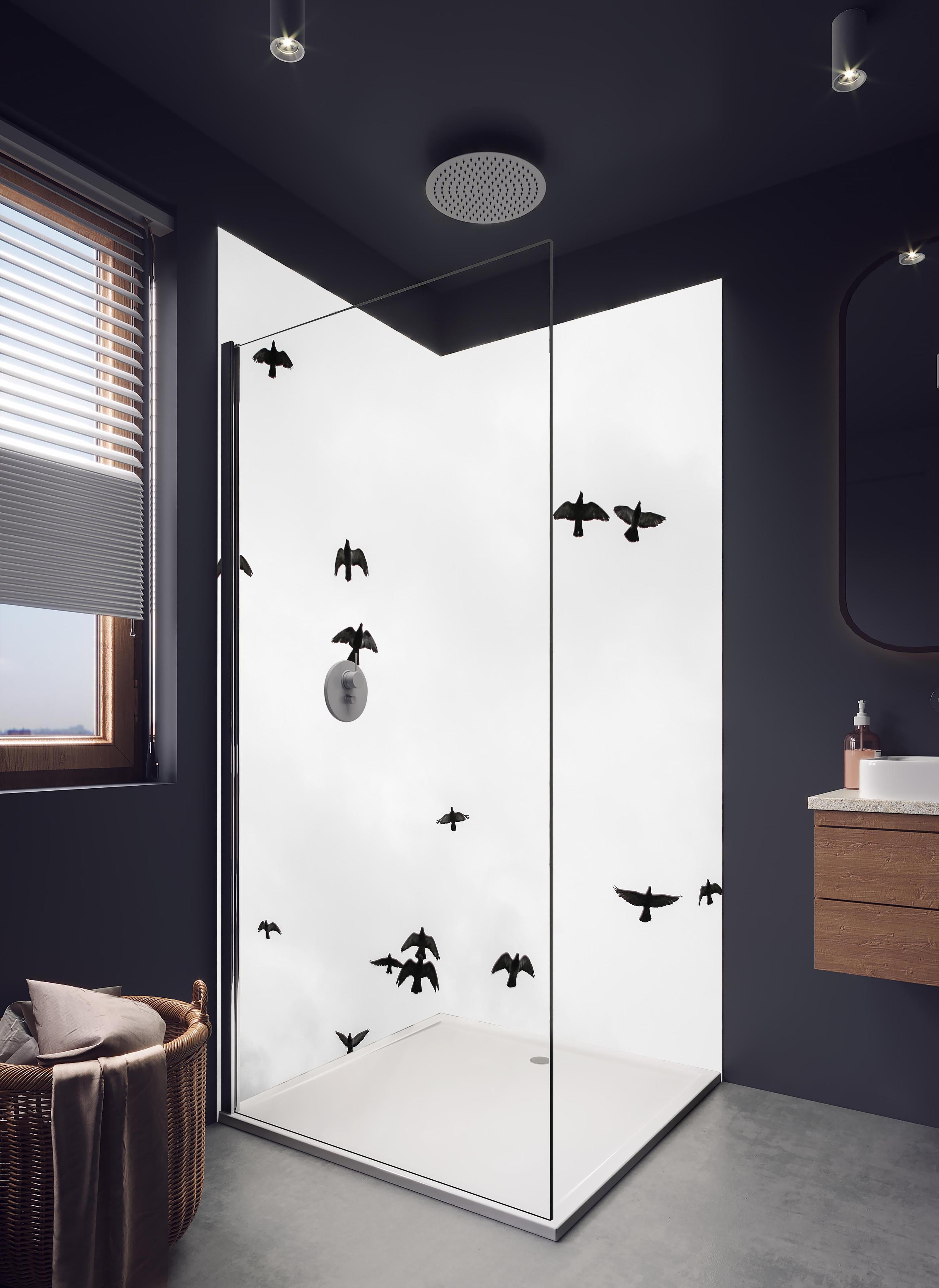 Duschrückwand - Vogelschwarm - schwarz-weiß in hellem Badezimmer mit Regenduschkopf - zweiteilige Eck-Duschrückwand