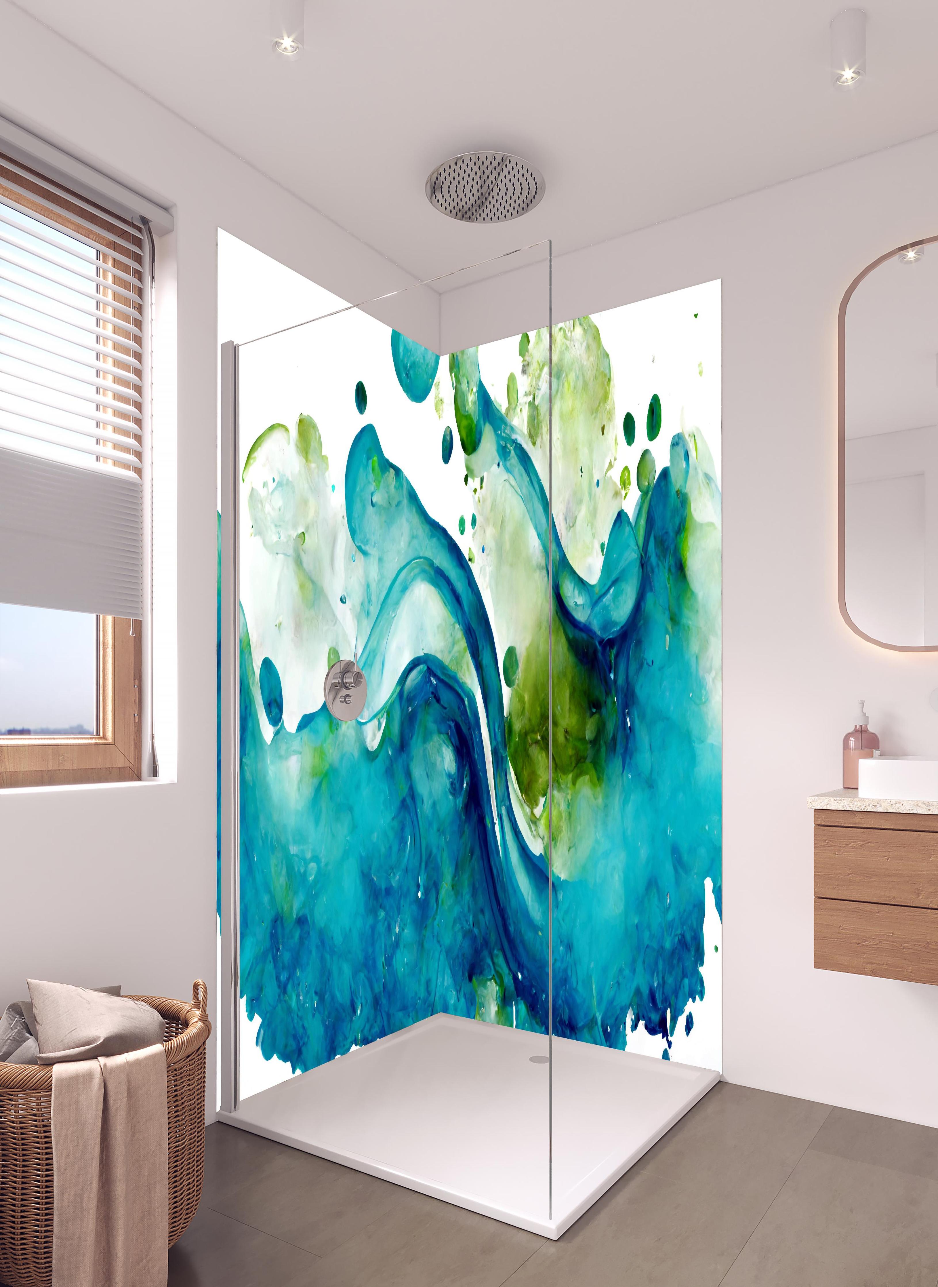 Duschrückwand - Wassertropfen - Kunstmalerei in hellem Badezimmer mit Regenduschkopf - zweiteilige Eck-Duschrückwand