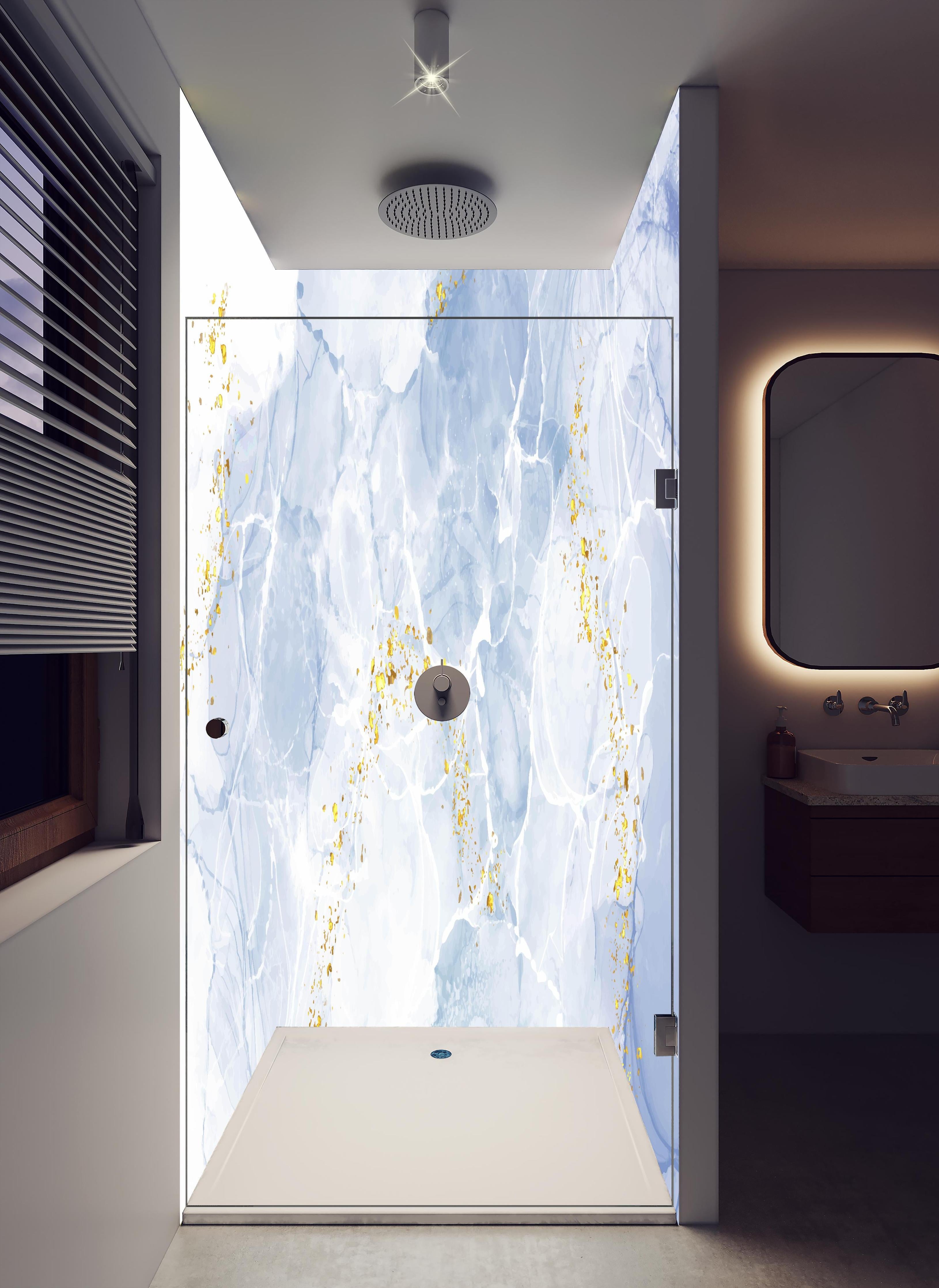 Duschrückwand - Weiß-Gold Marmoroptik Handgemalt Elegant in hellem Badezimmer mit Regenduschkopf - zweiteilige Eck-Duschrückwand