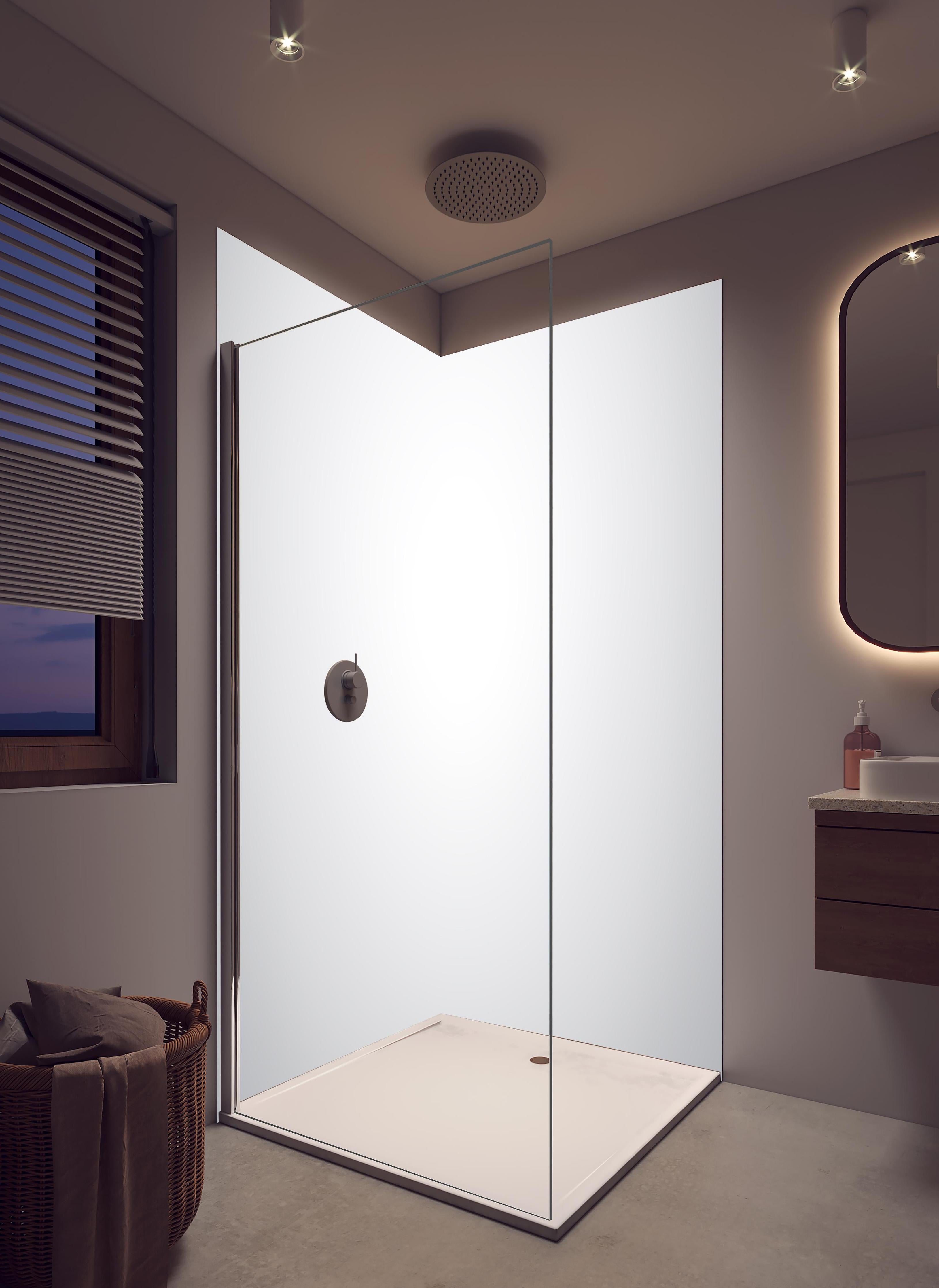 Duschrückwand - Weiß, gräuliches Muster in hellem Badezimmer mit Regenduschkopf - zweiteilige Eck-Duschrückwand