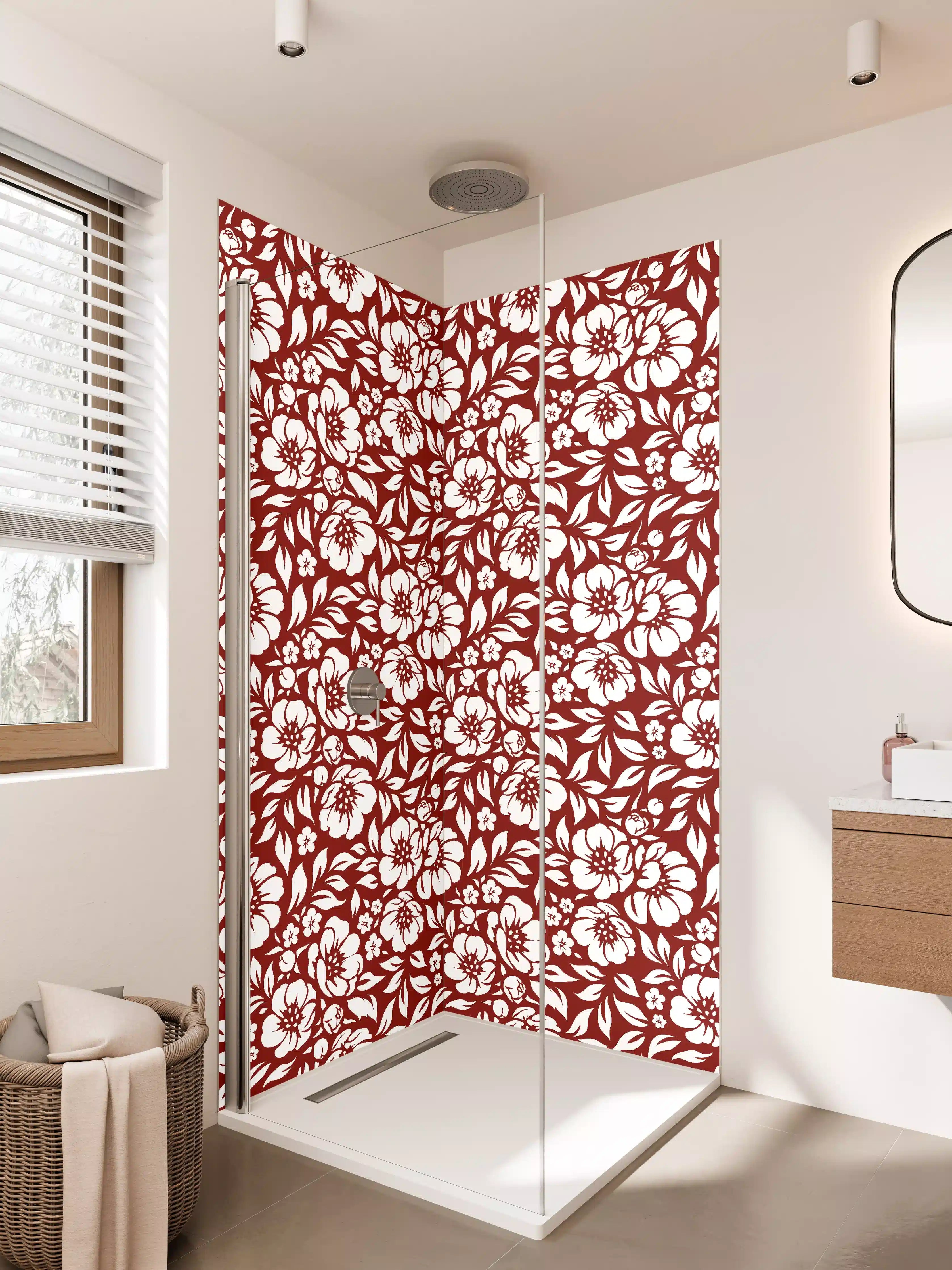 Duschrückwand - Weiße Blumenmuster auf rotem Hintergrund