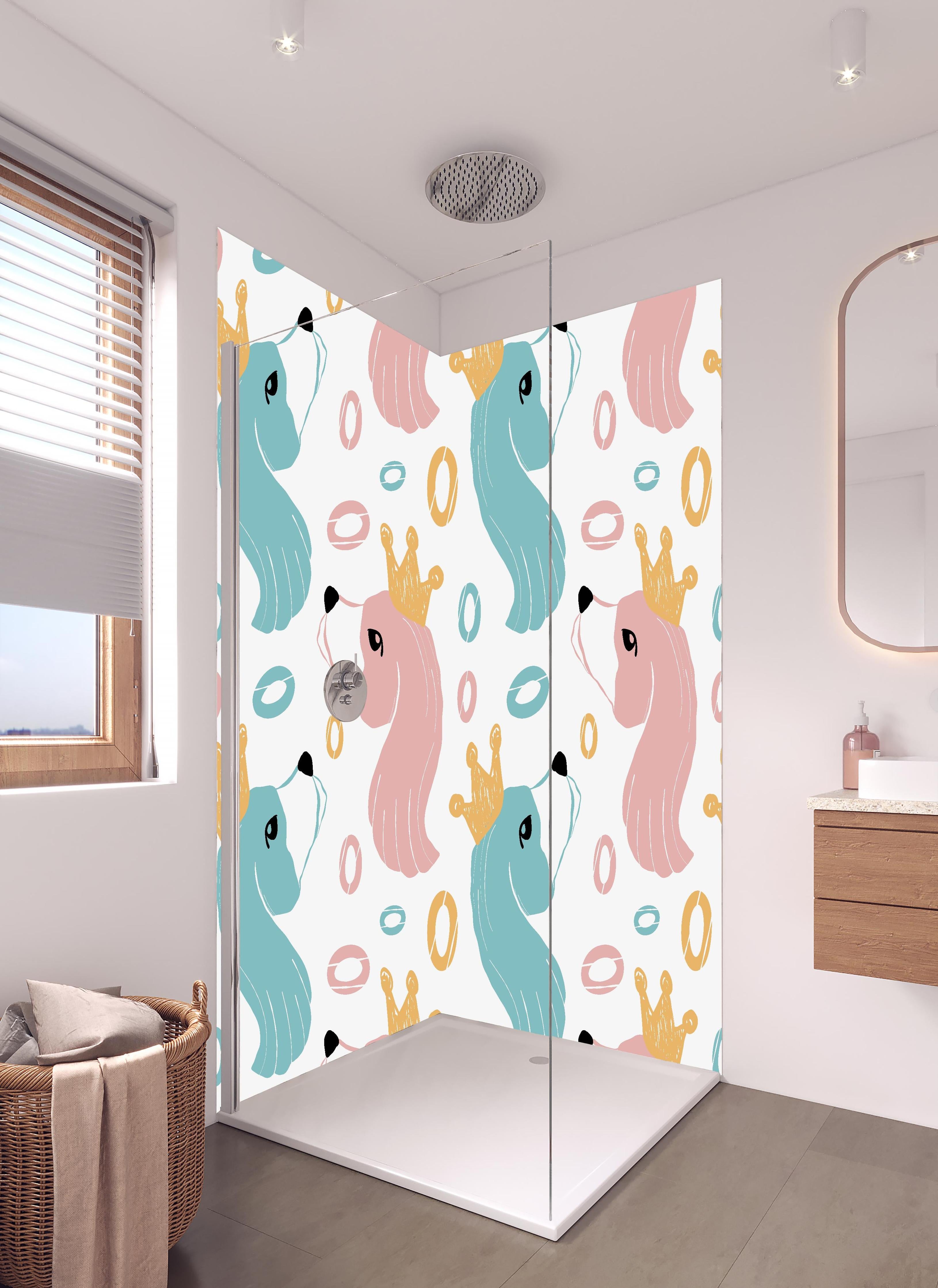 Duschrückwand - Zauberhaftes Einhorn-Muster mit Krönchen in hellem Badezimmer mit Regenduschkopf - zweiteilige Eck-Duschrückwand