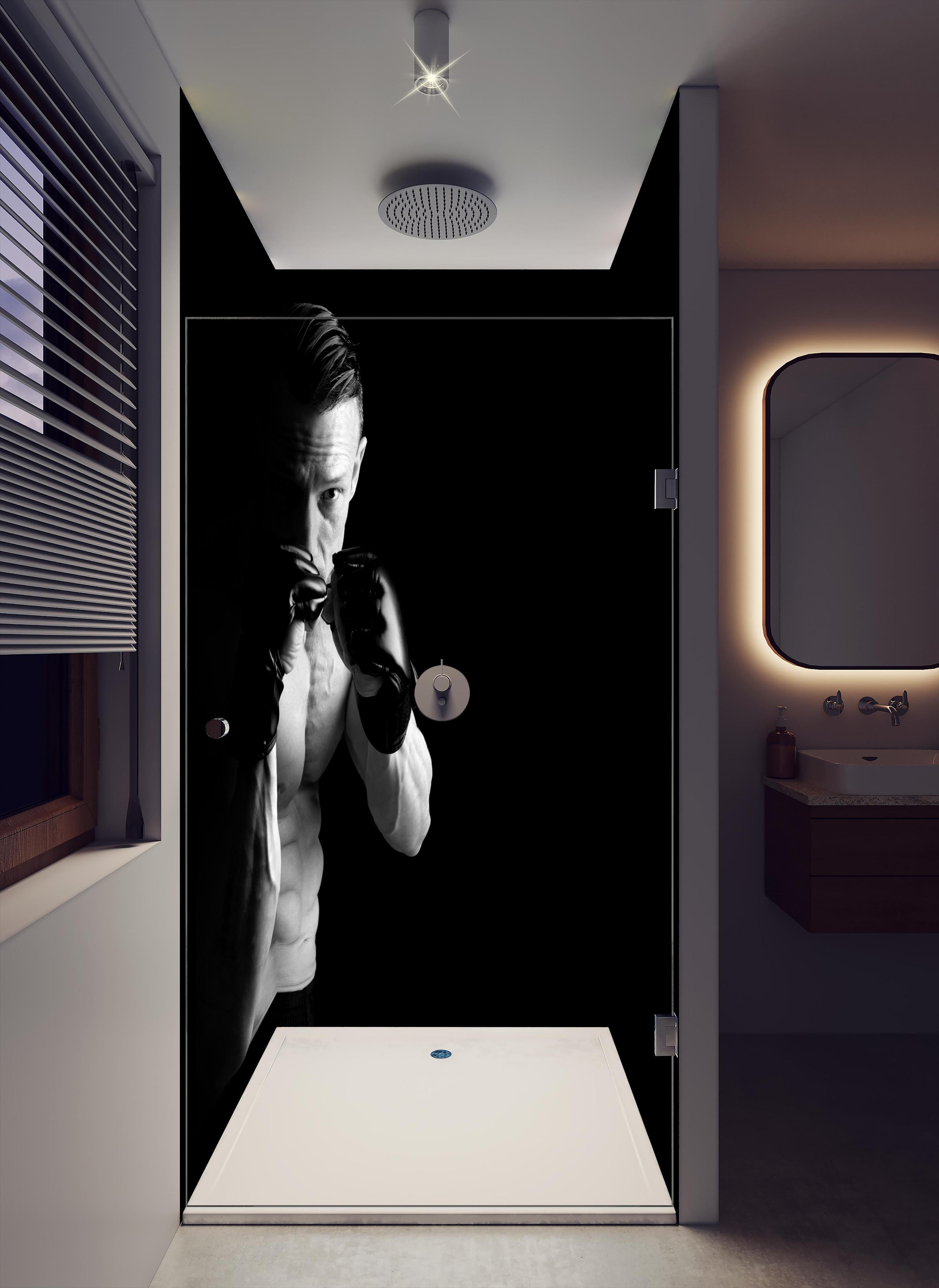 Duschrückwand - athletischer MMA-Sportler in hellem Badezimmer mit Regenduschkopf - zweiteilige Eck-Duschrückwand