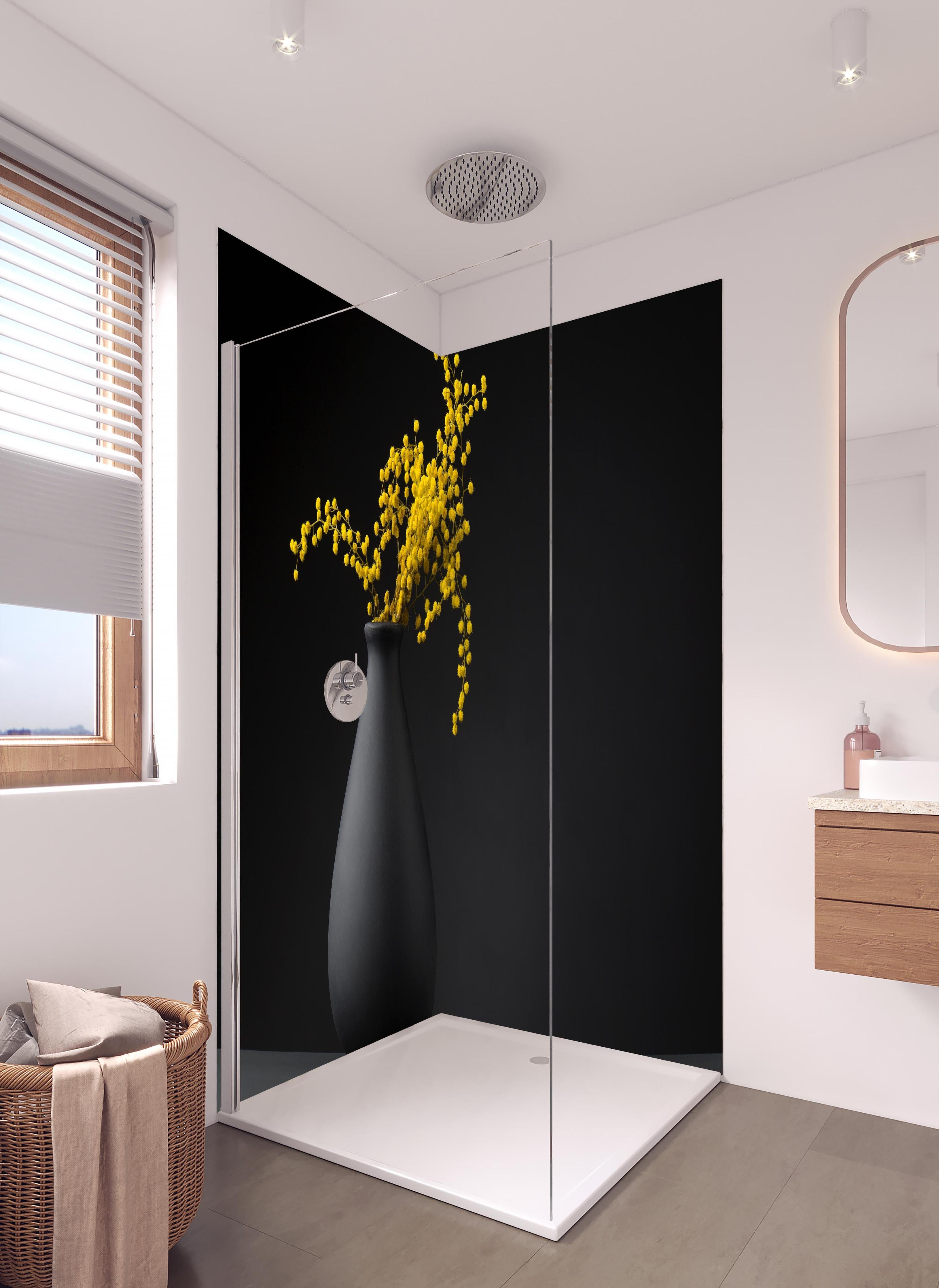 Duschrückwand - gelbe Blume auf der gräulichen Vase in hellem Badezimmer mit Regenduschkopf - zweiteilige Eck-Duschrückwand