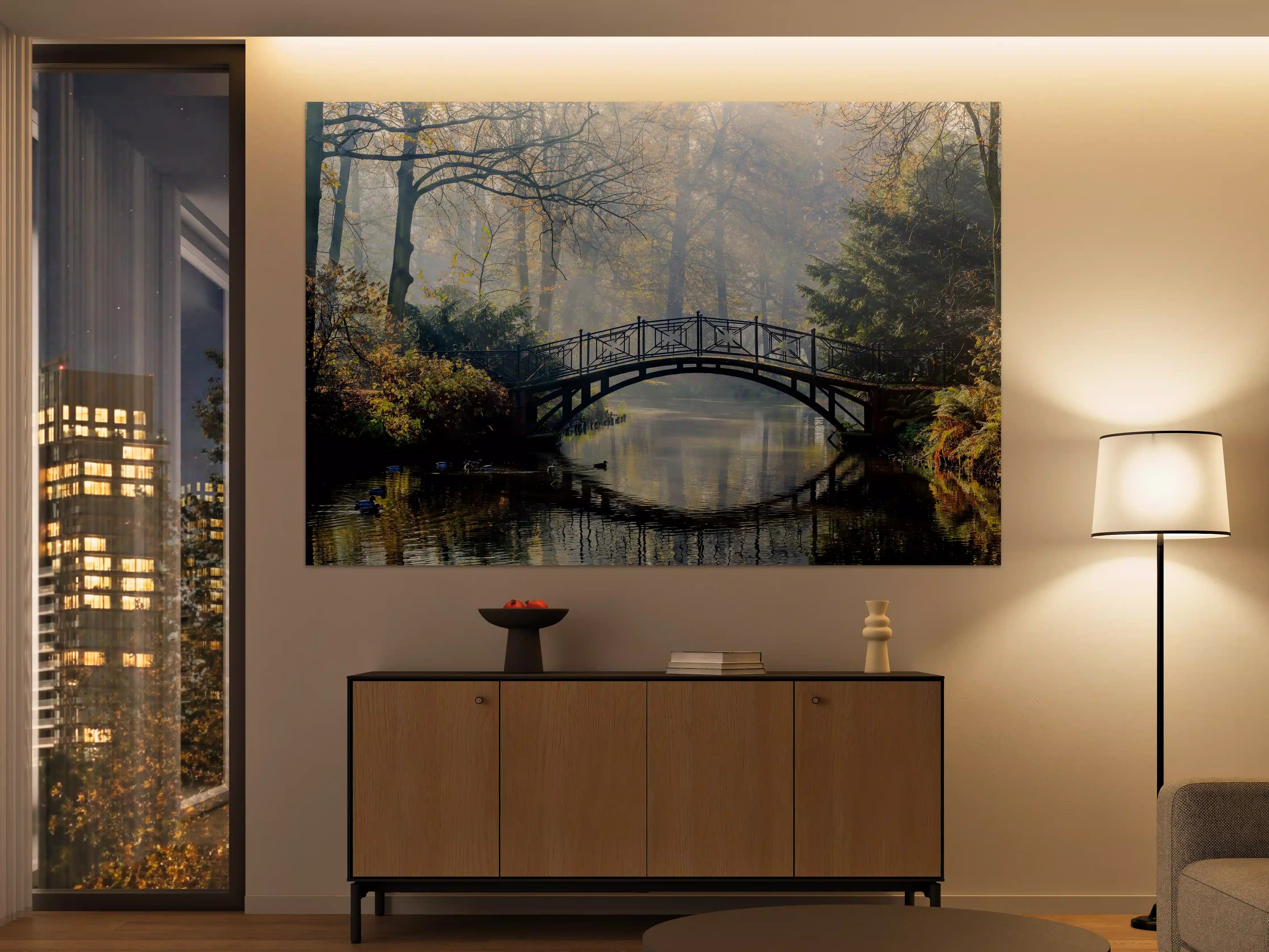 Große Wandbilder - Alte Brücke im herbstlich nebligen Park