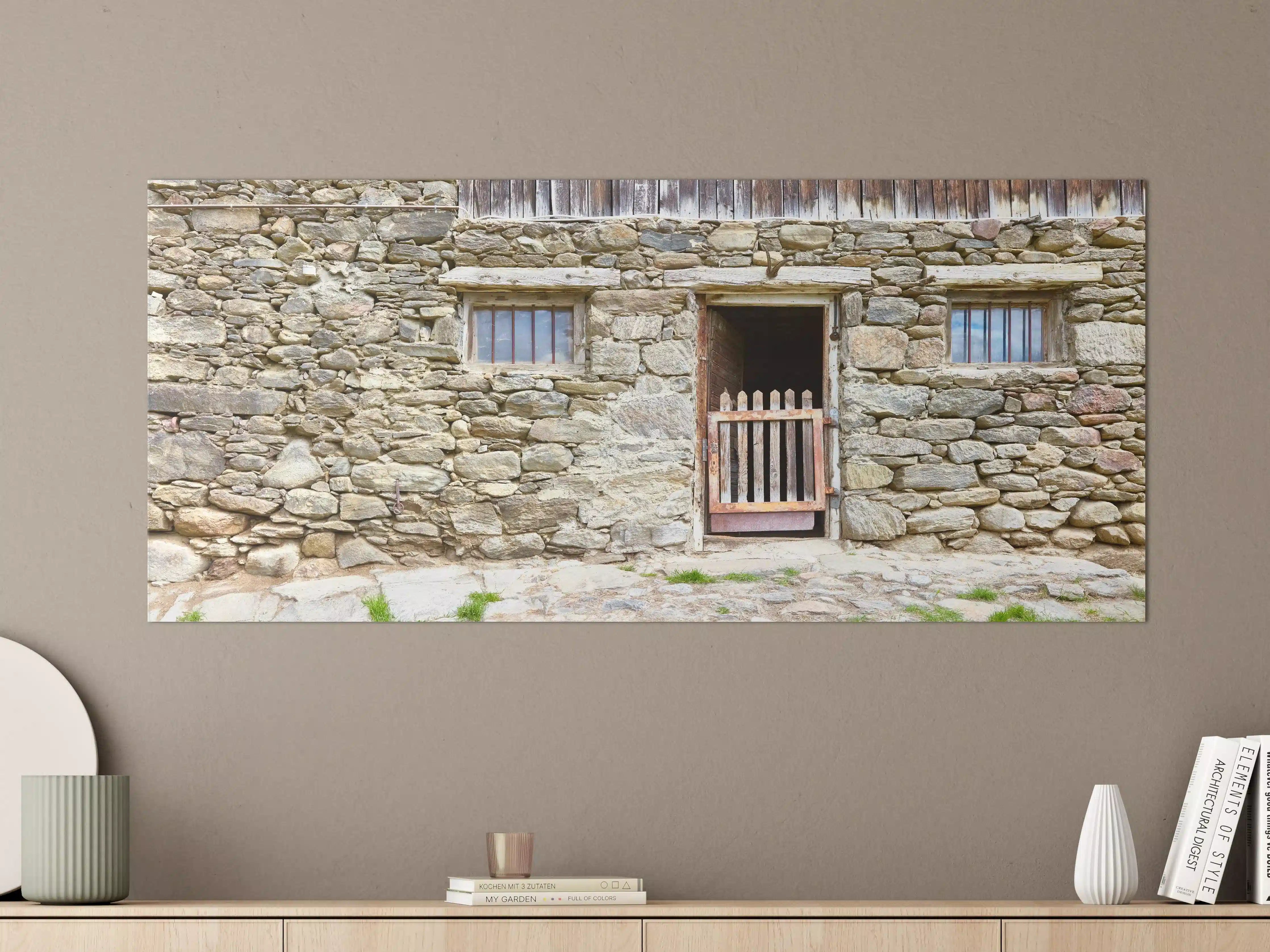Große Wandbilder - Alter Tierstall in Südtirol