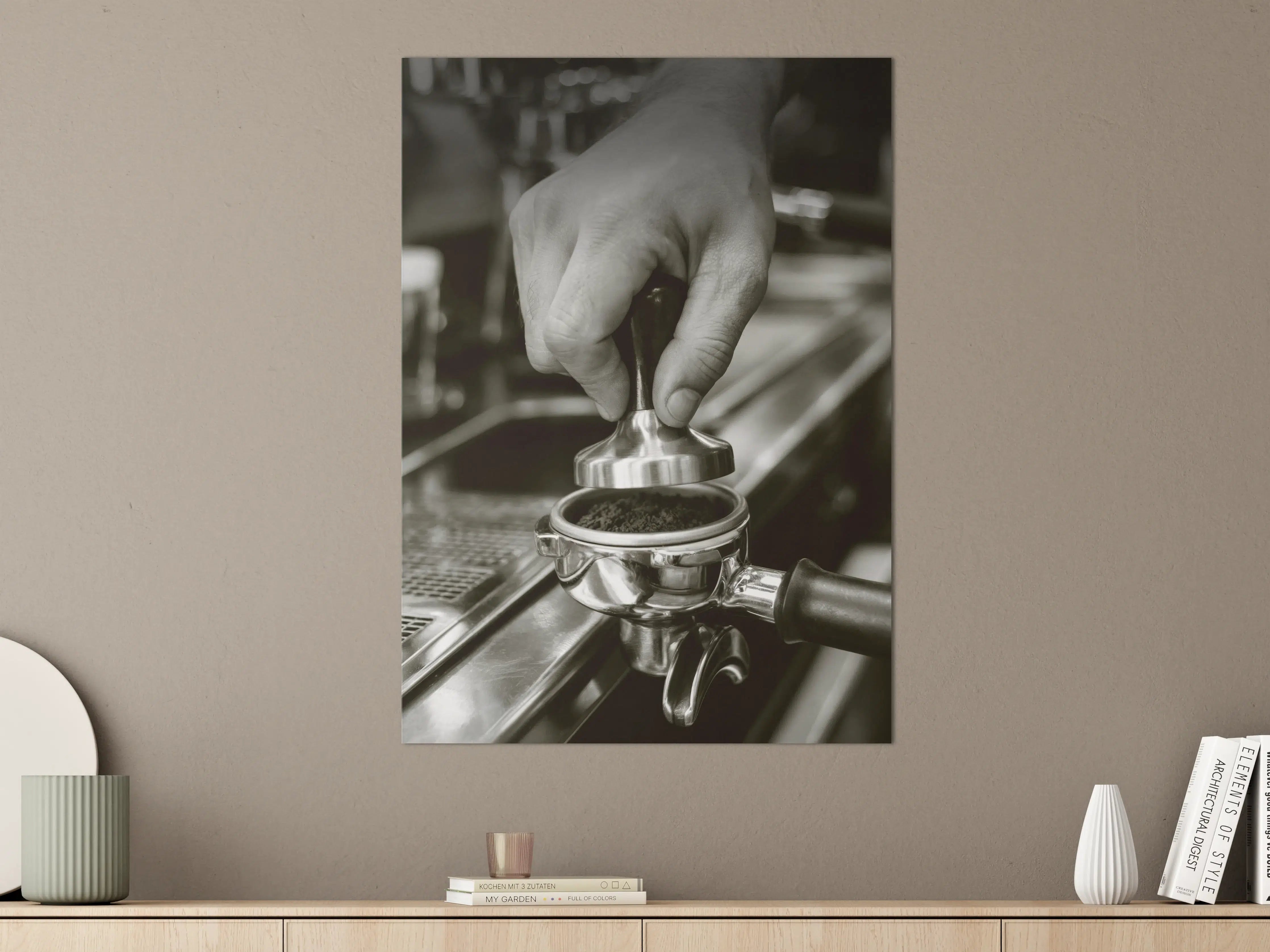 Große Wandbilder - Barista bereitet Espresso zu