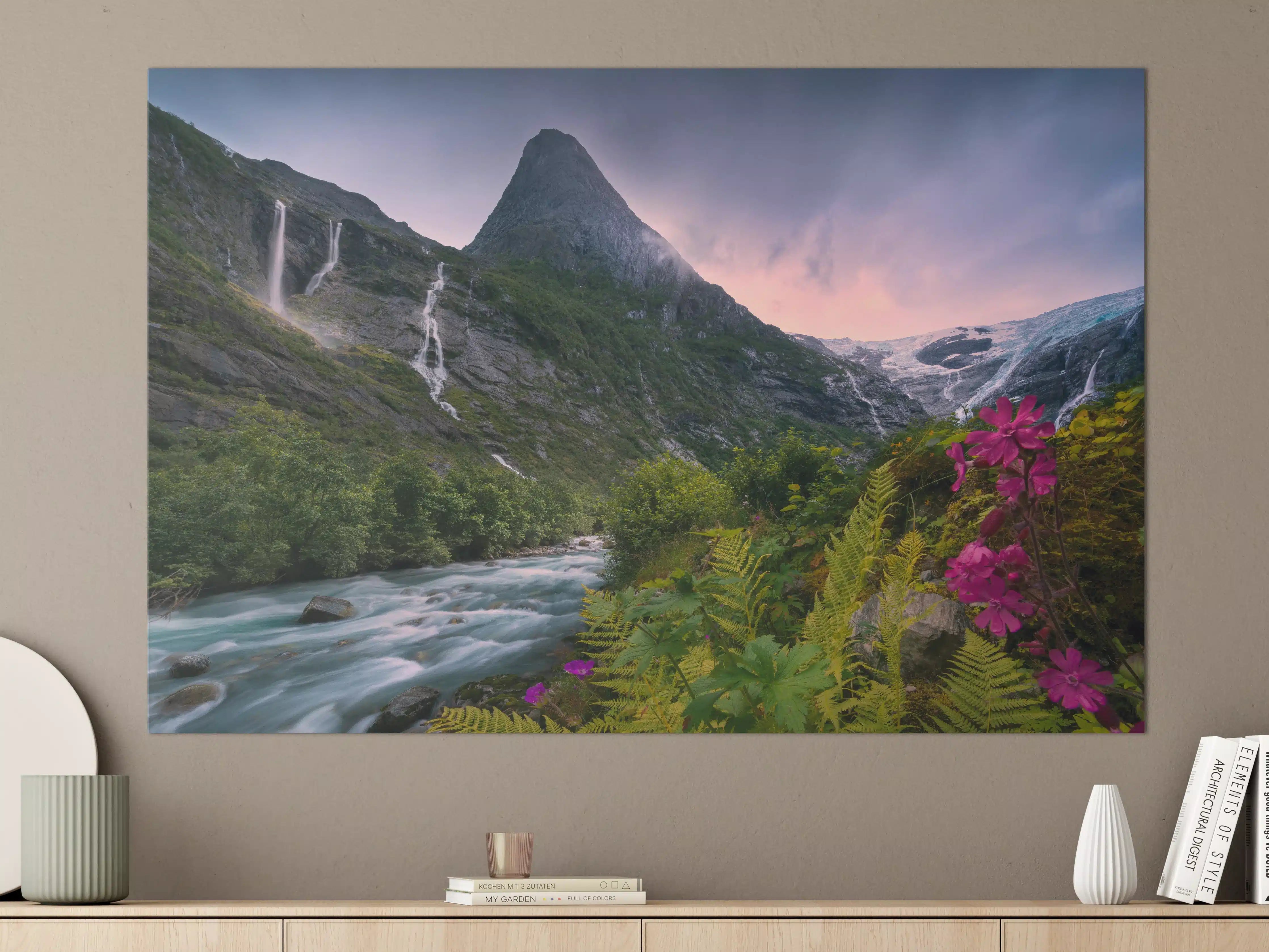 Große Wandbilder - Berglandschaft Norwegens mit Wasserfällen