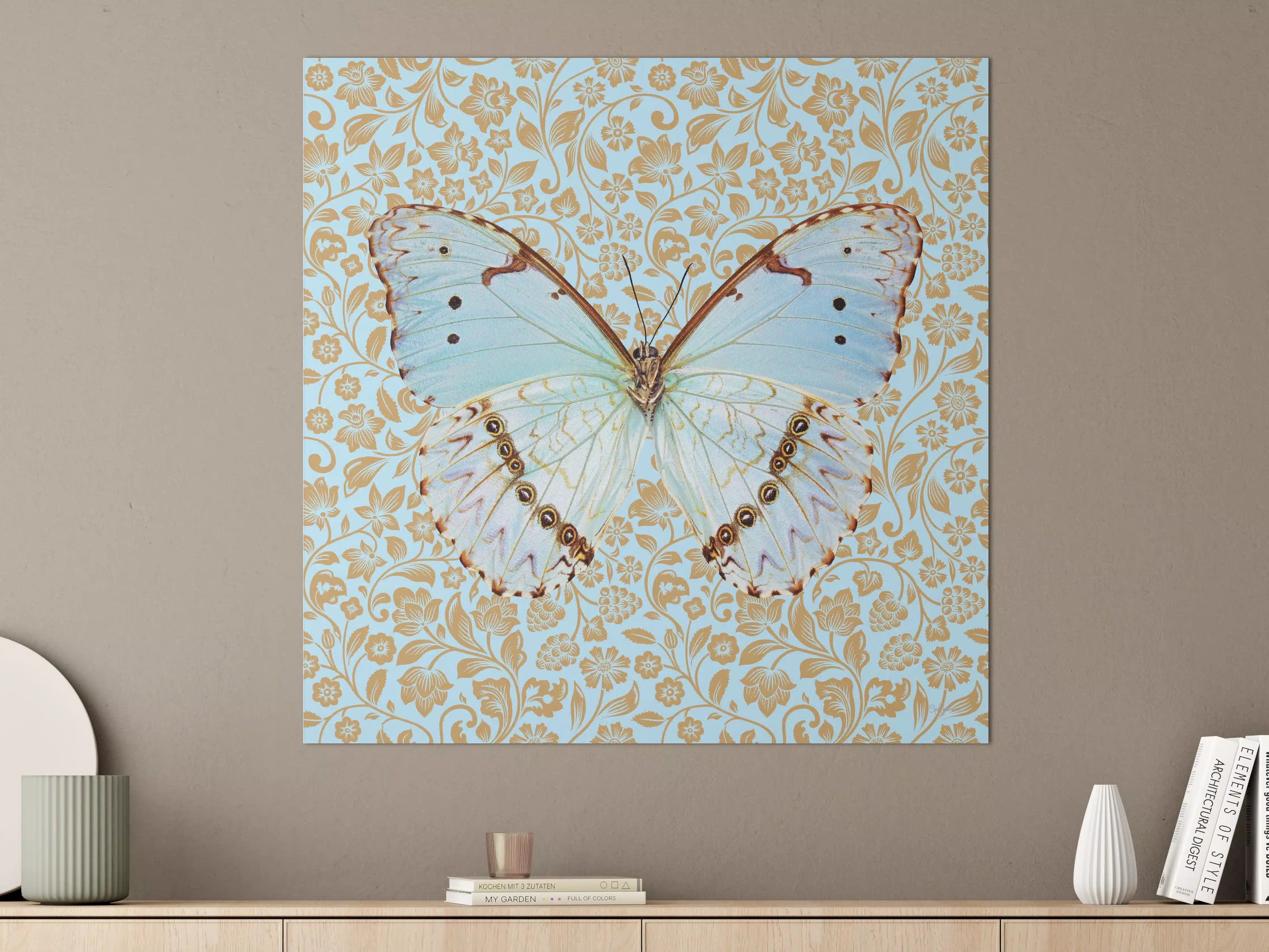 Große Wandbilder - Blauer Schmetterling auf floraler Hintergrund