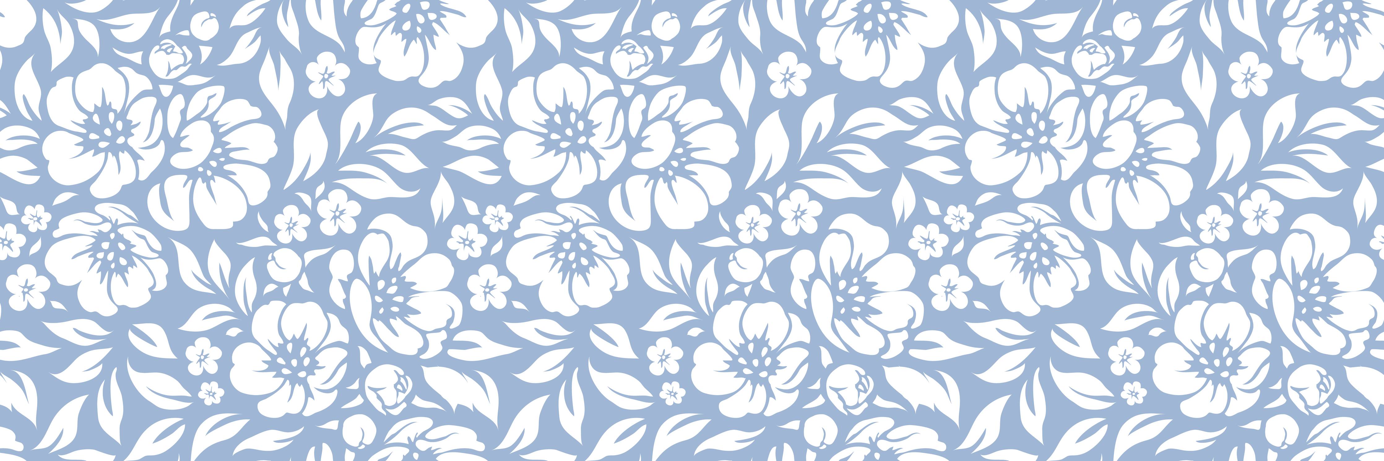 Große Wandbilder-Blumendesign in zartem Blau-Weiß