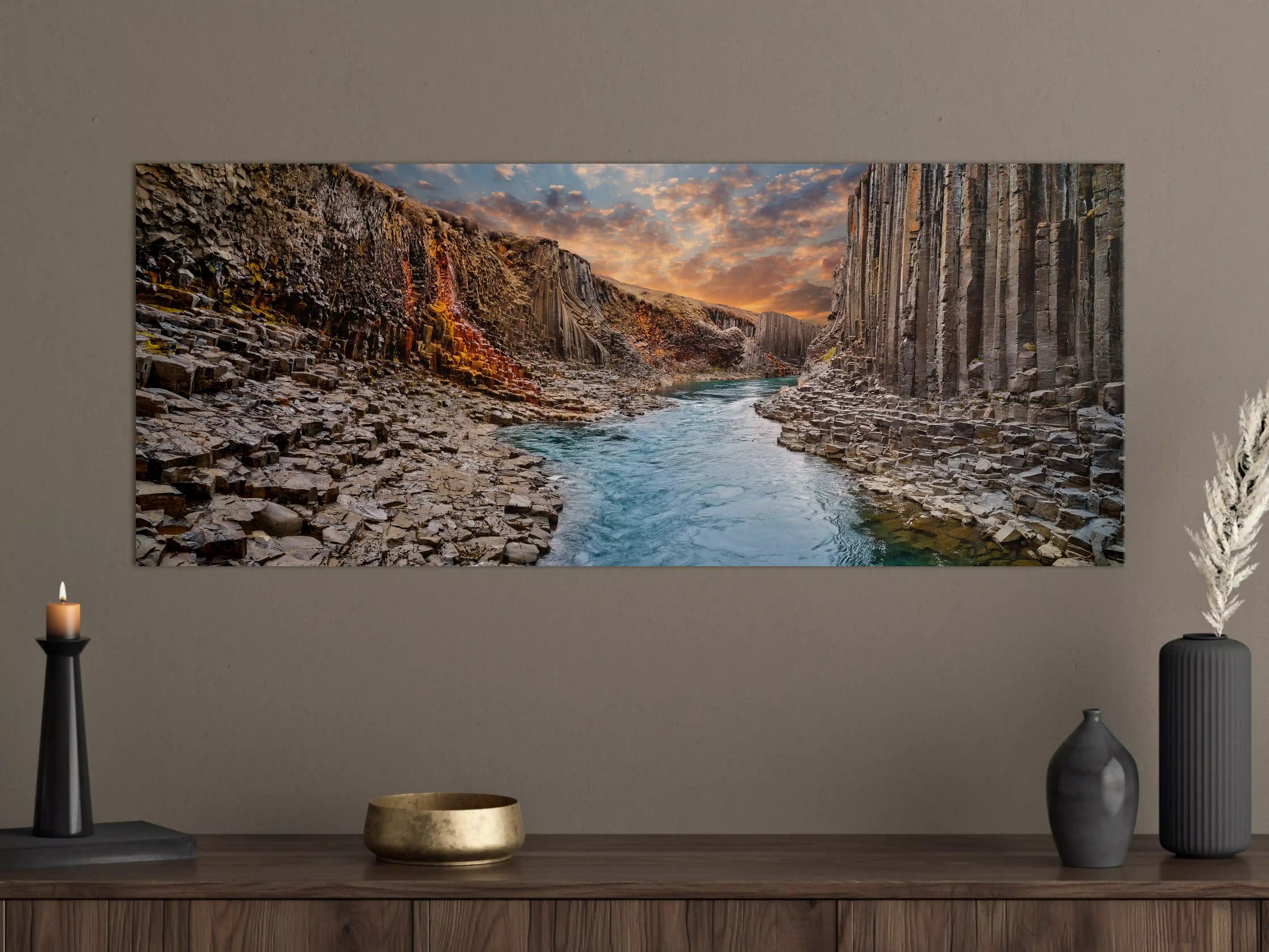 Große Wandbilder - Brillante Aussicht auf die Basaltschlucht