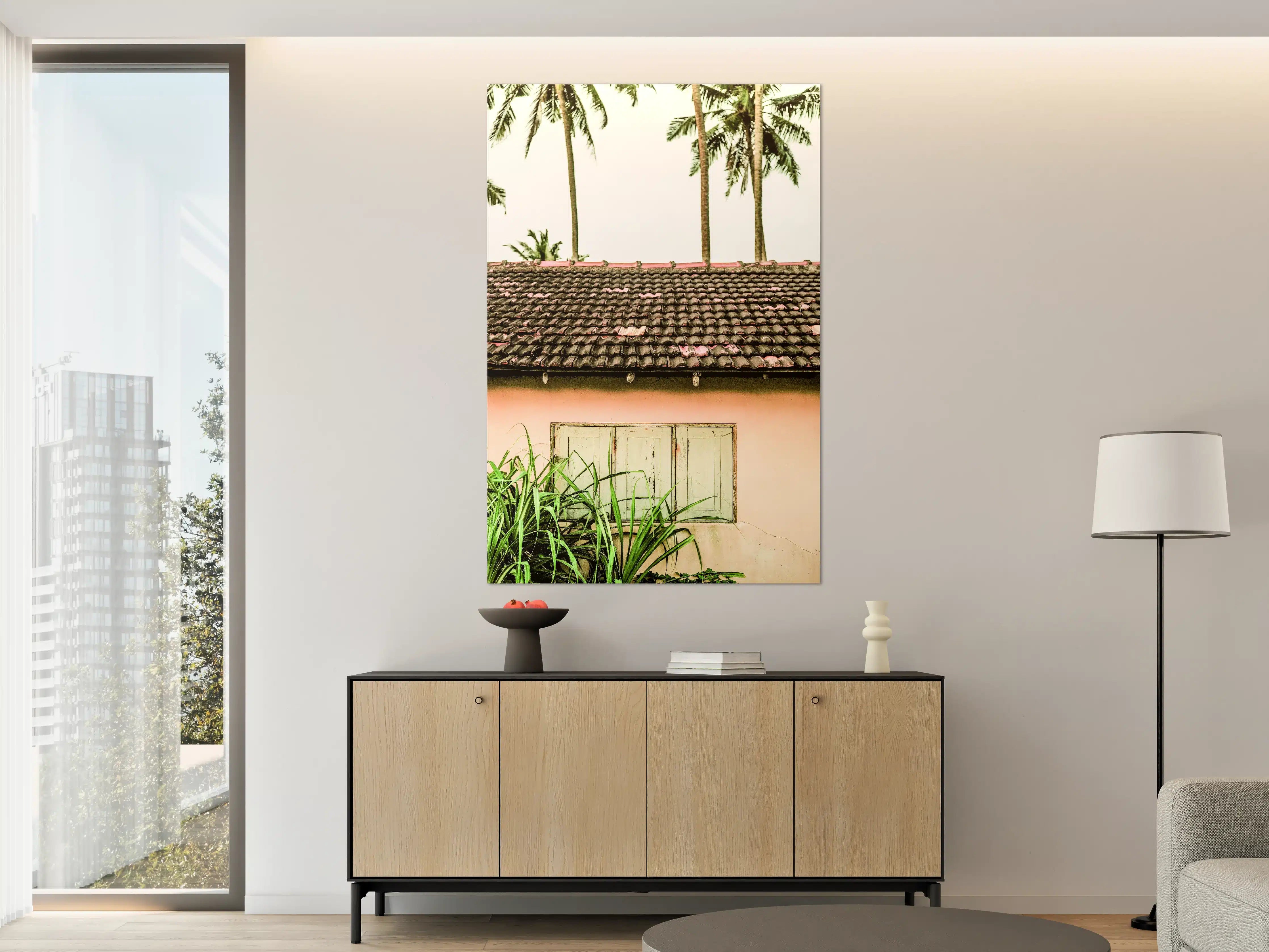 Große Wandbilder - Bunte Tropenhaus-Dach mit Palmbaum-Hintergrund