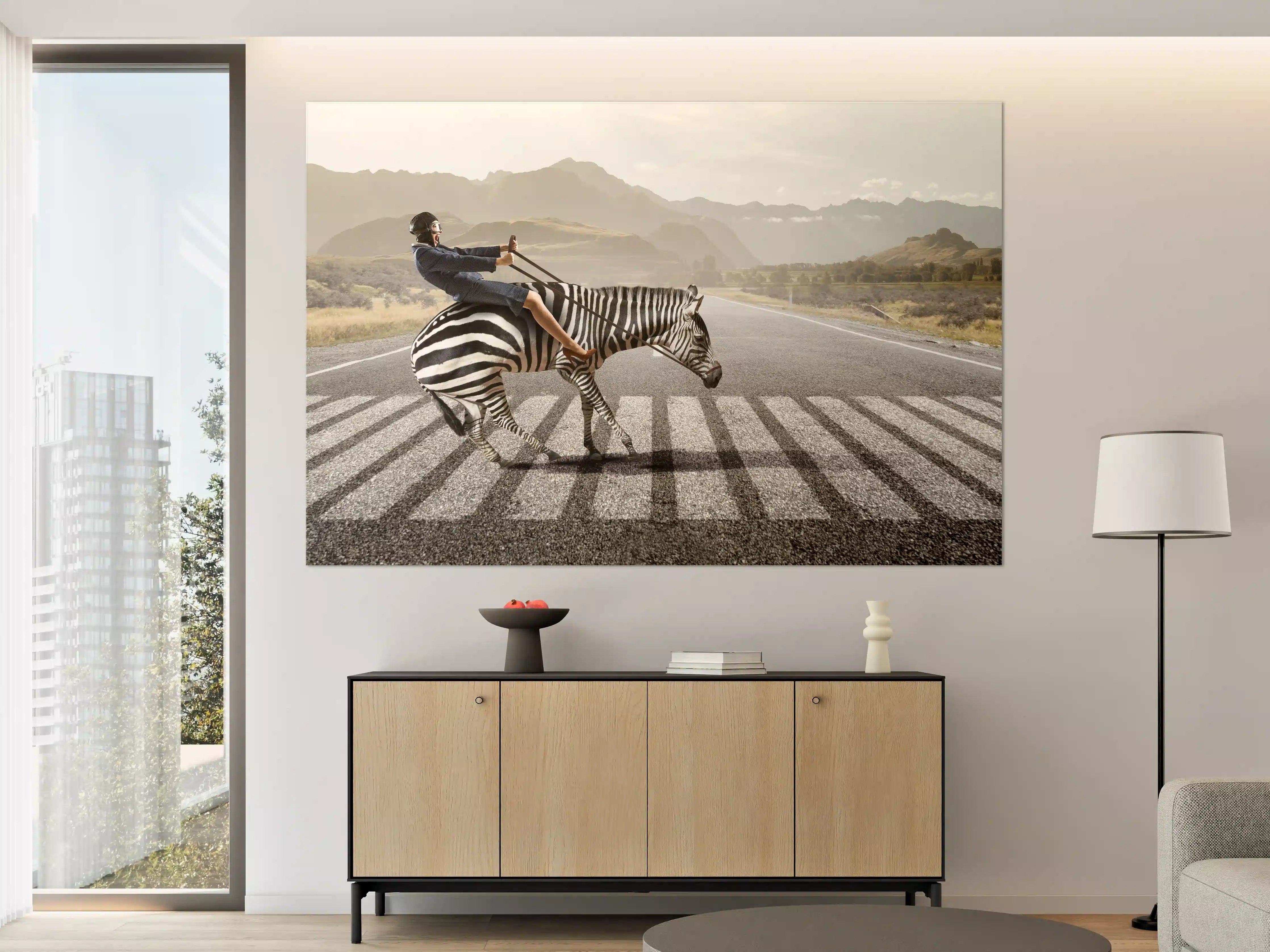Große Wandbilder - Businesswoman auf Zebra