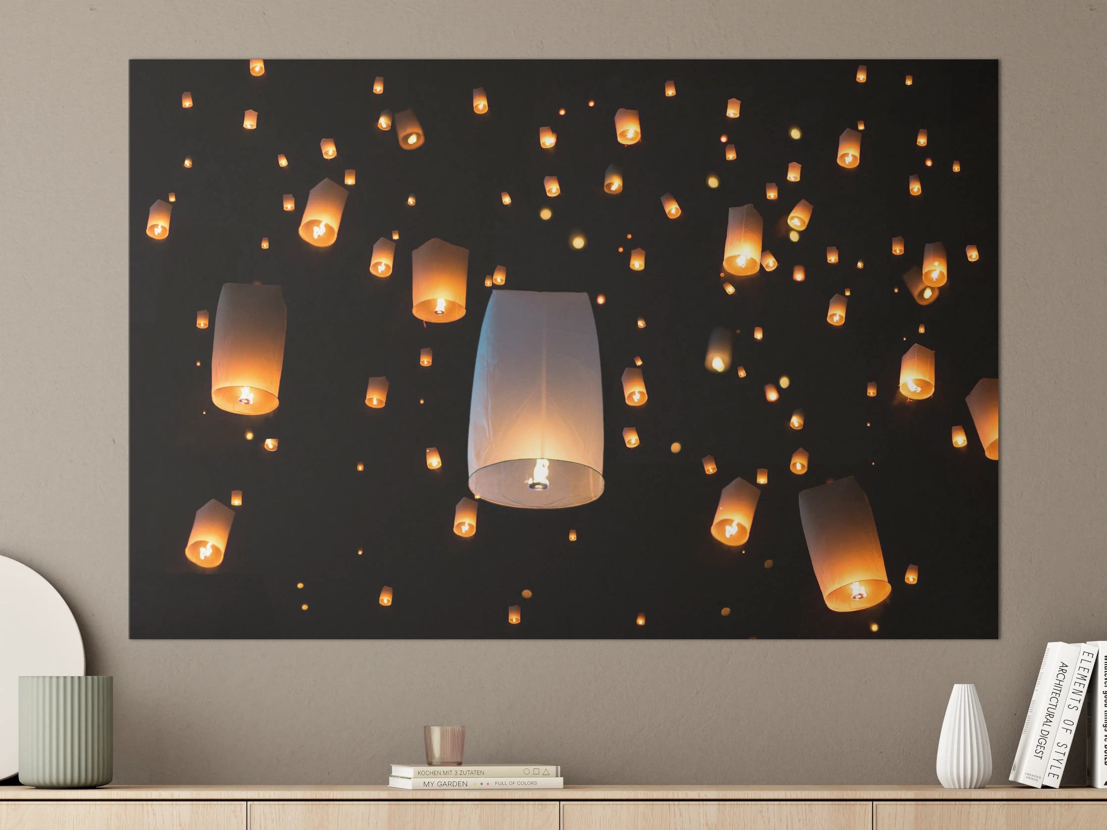 Große Wandbilder - Das Unfounded Festival und Loy Krathong