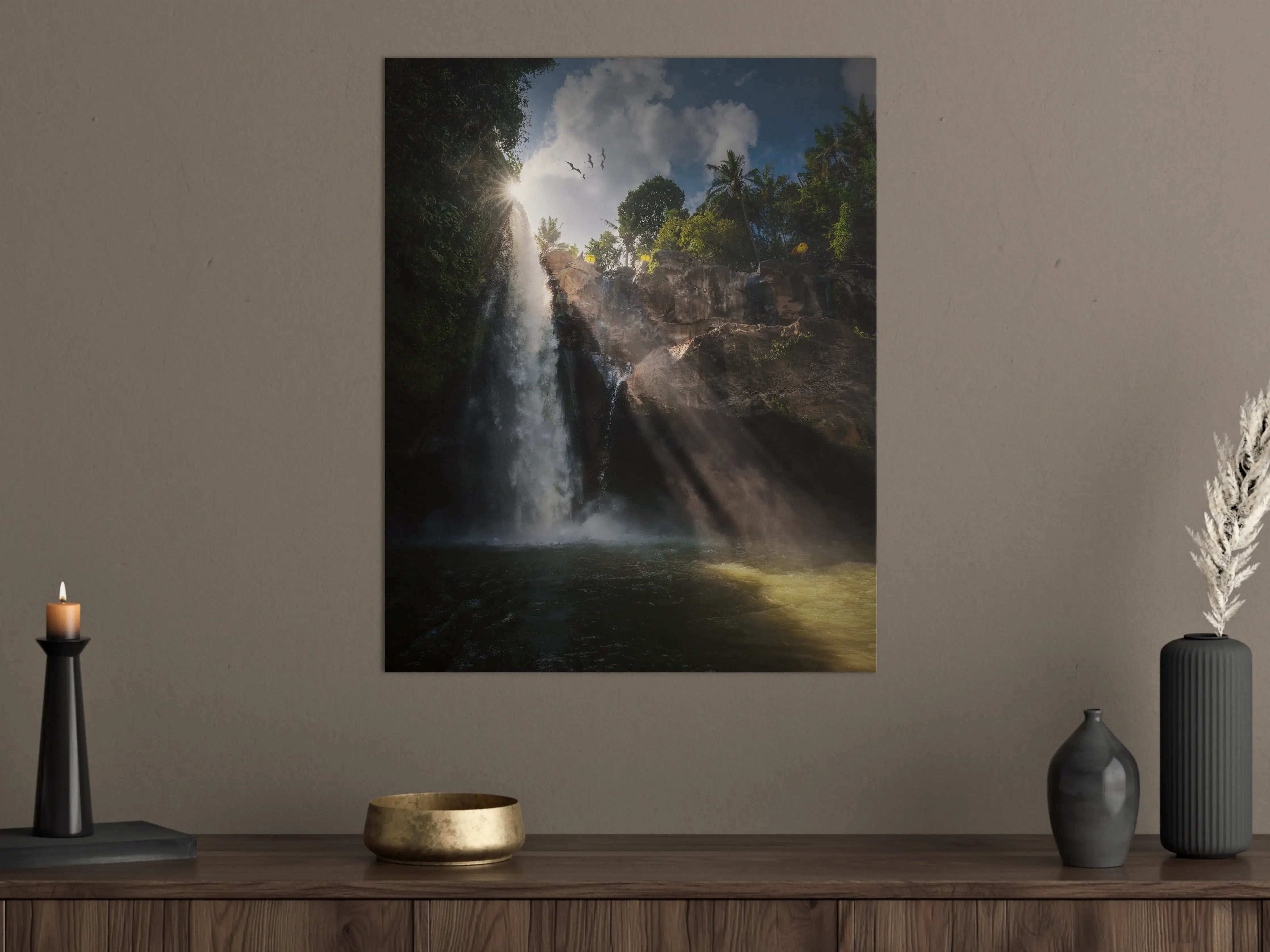 Große Wandbilder - Dschungelwasserfall bei Sonnenlicht