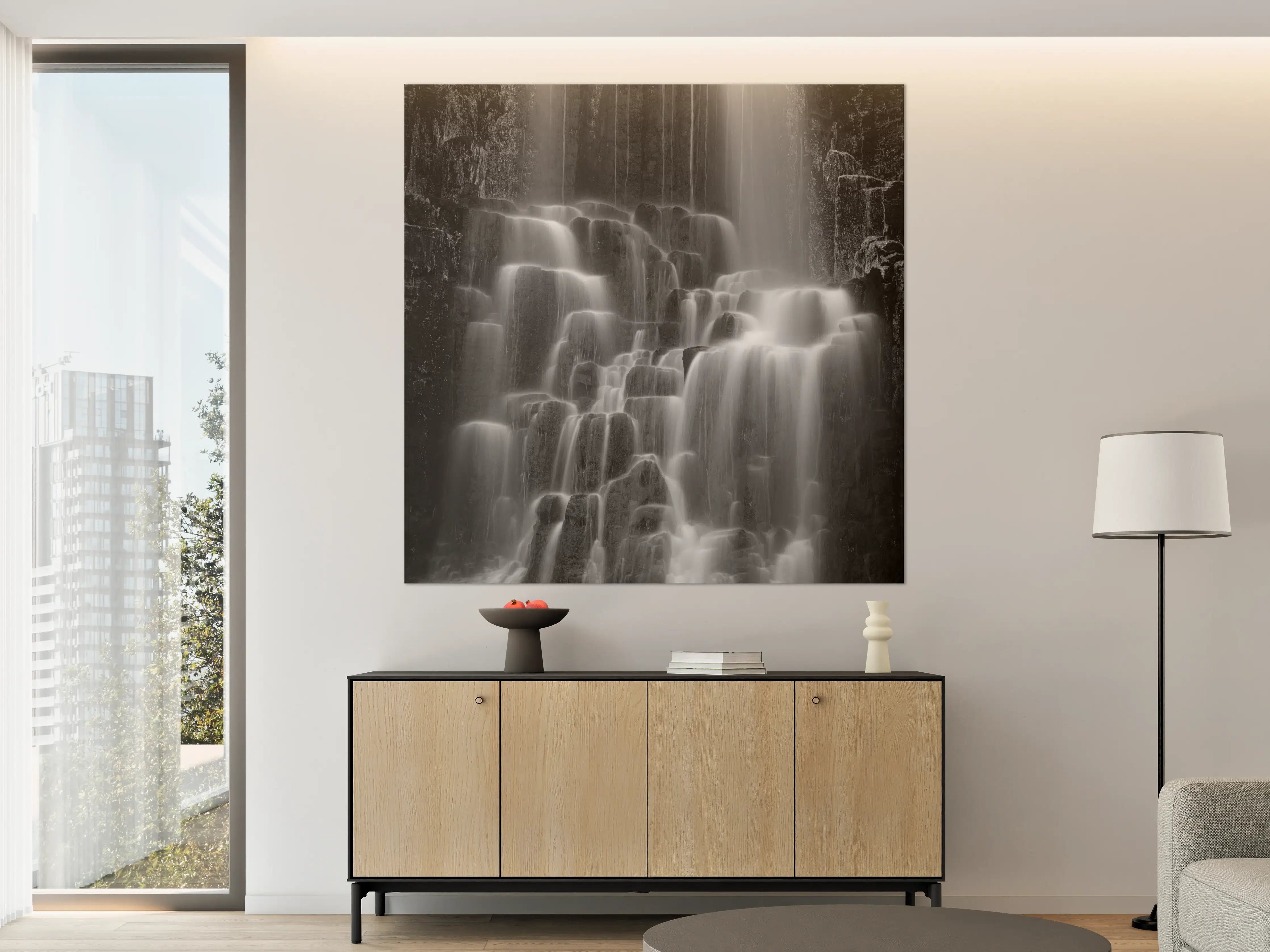 Große Wandbilder - Dunkler Wasserfall in Schwarz-Weiß