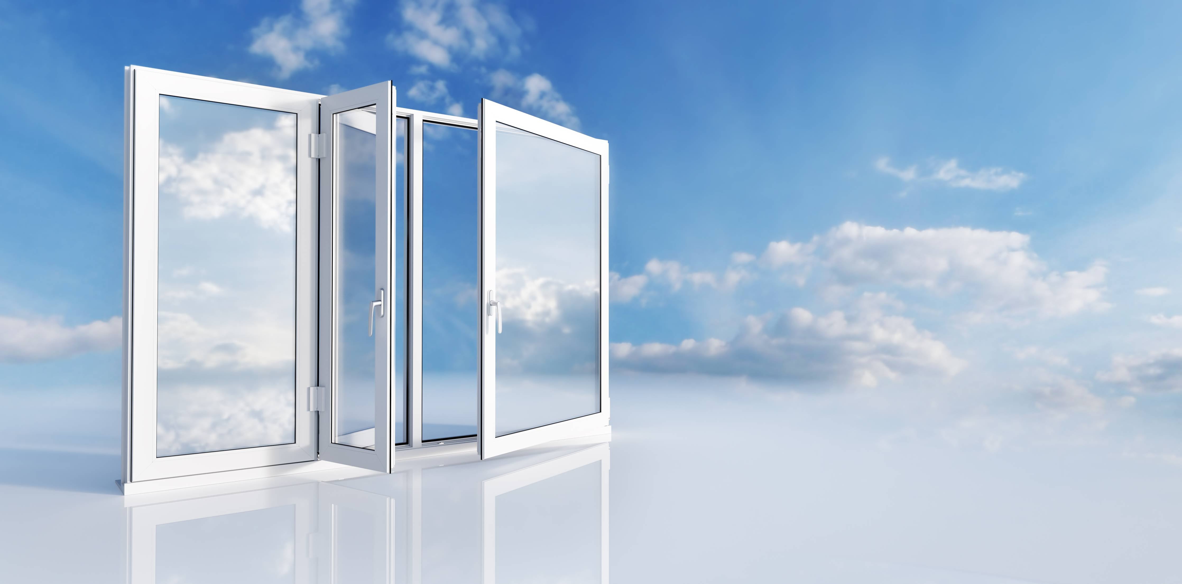 Große Wandbilder-Fenster über dem Himmel