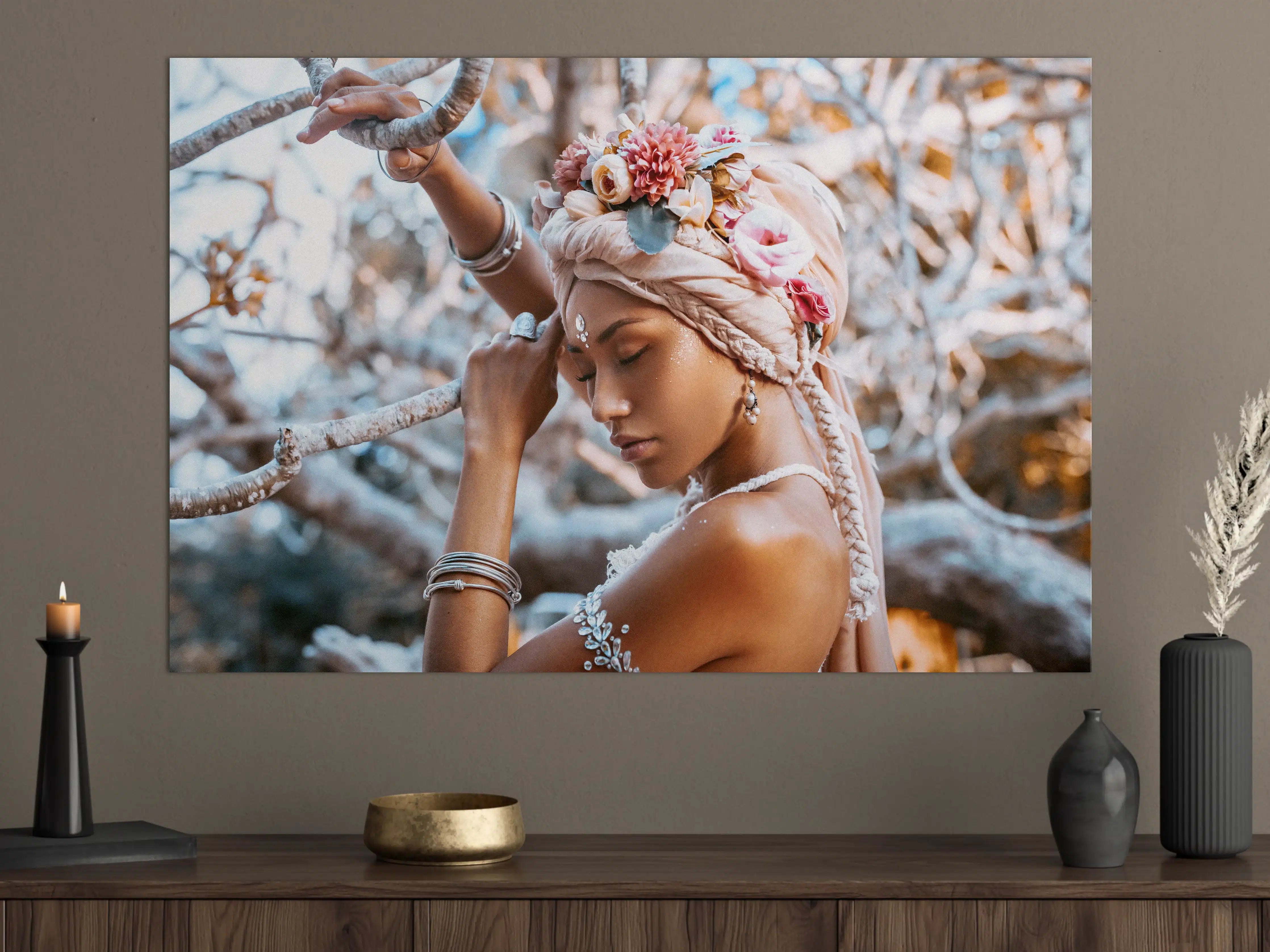 Große Wandbilder - Frau mit Blumenkranz