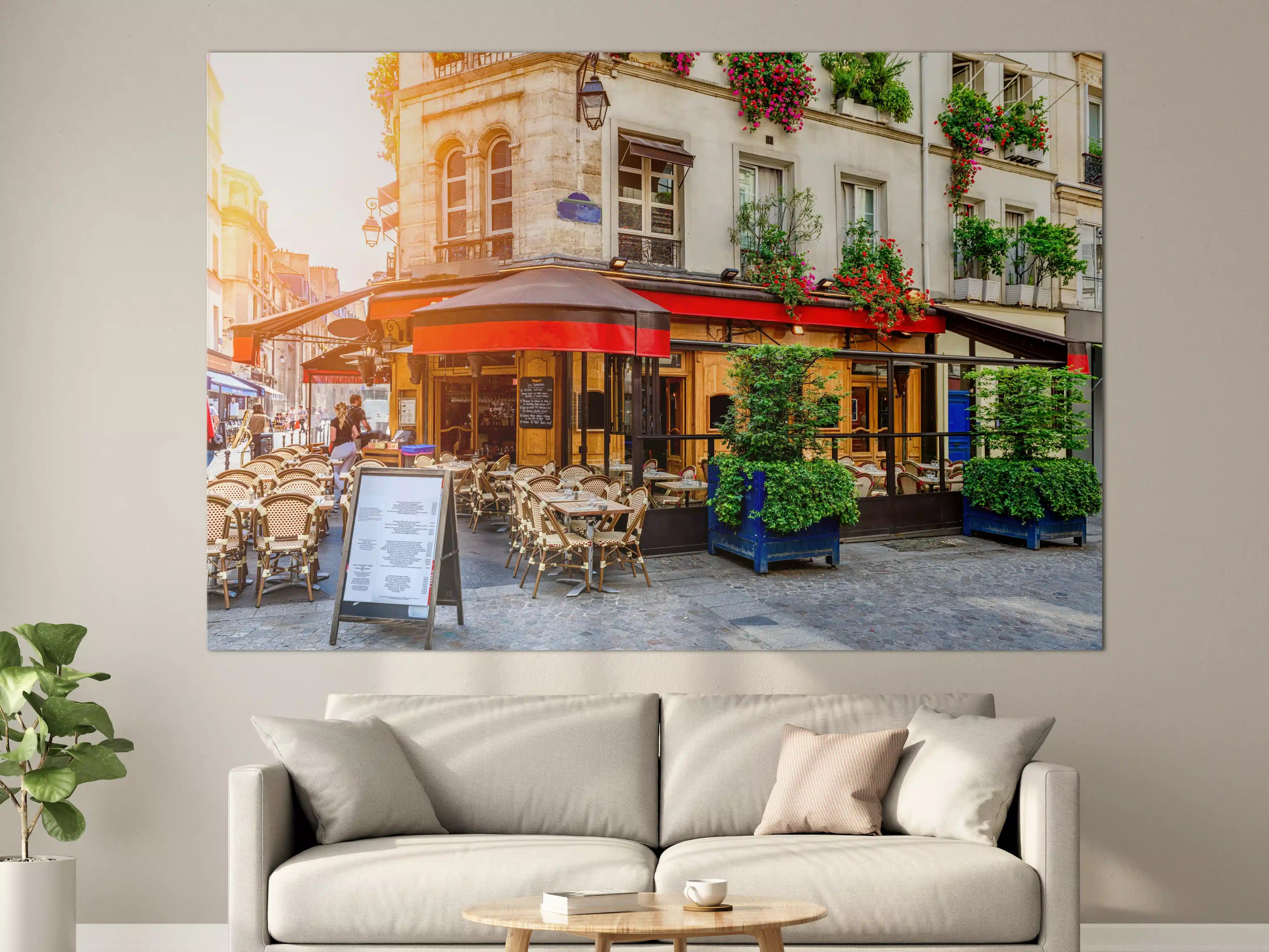 Große Wandbilder - Gemütliche Straße mit Tischen eines Cafés in Paris