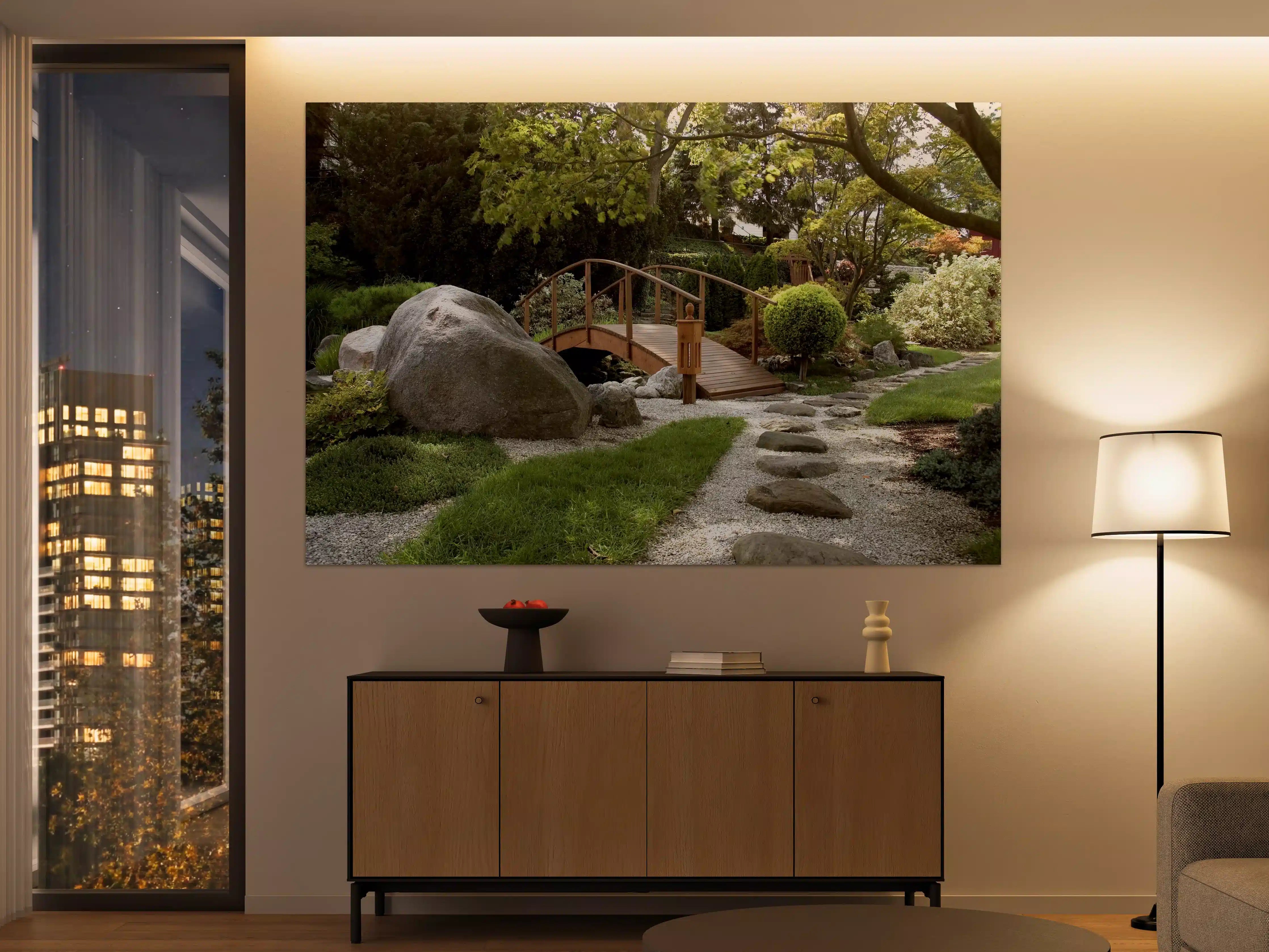 Große Wandbilder - Harmonie im Gartendesign mit Brücke und Natur