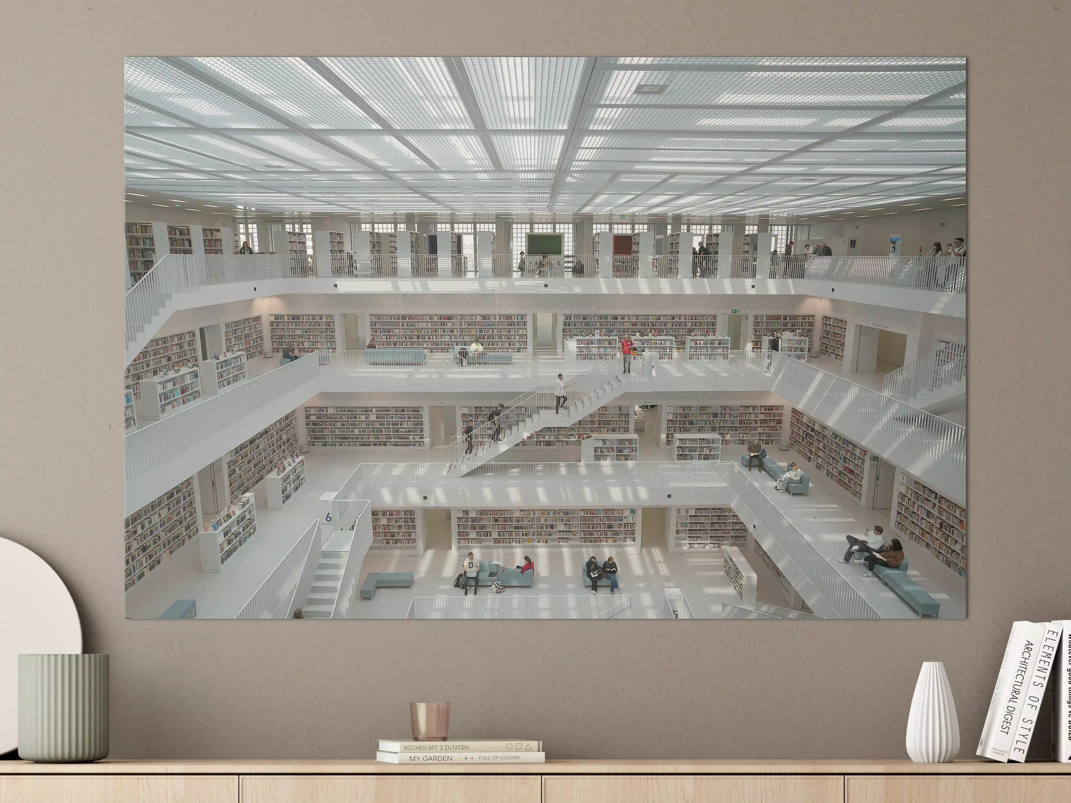 Große Wandbilder - Helle Bibliothek in Stuttgart