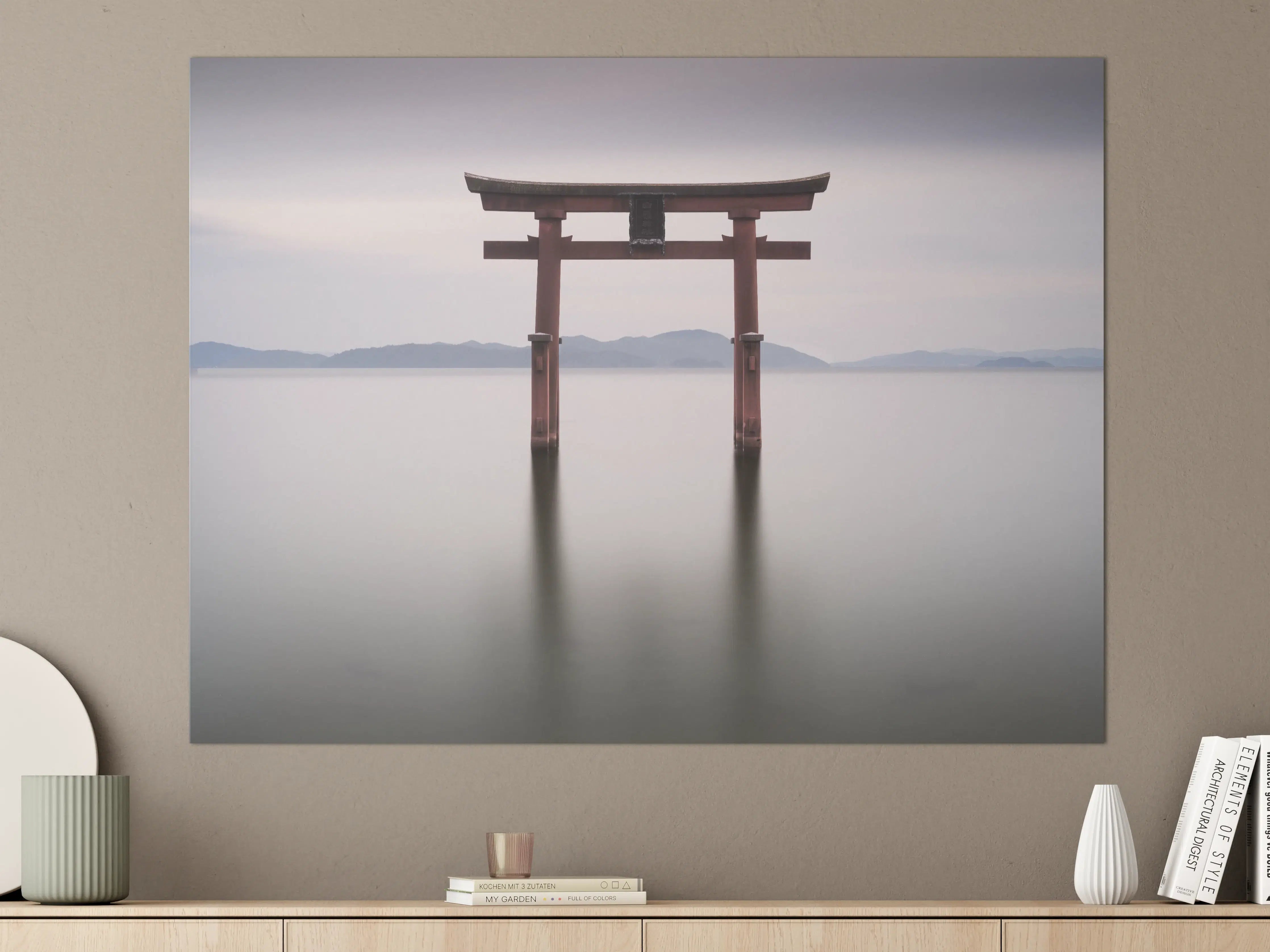 Große Wandbilder - Japanischer Torii am Wasser