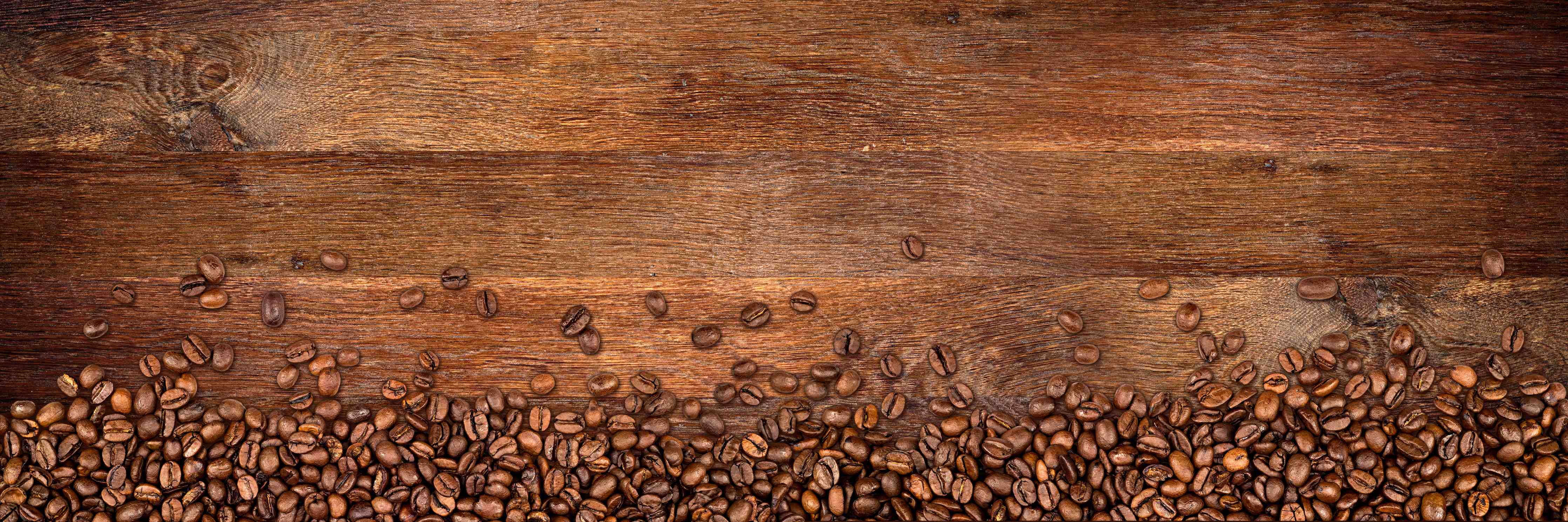 Große Wandbilder-Kaffeebohnen auf Eichenholz