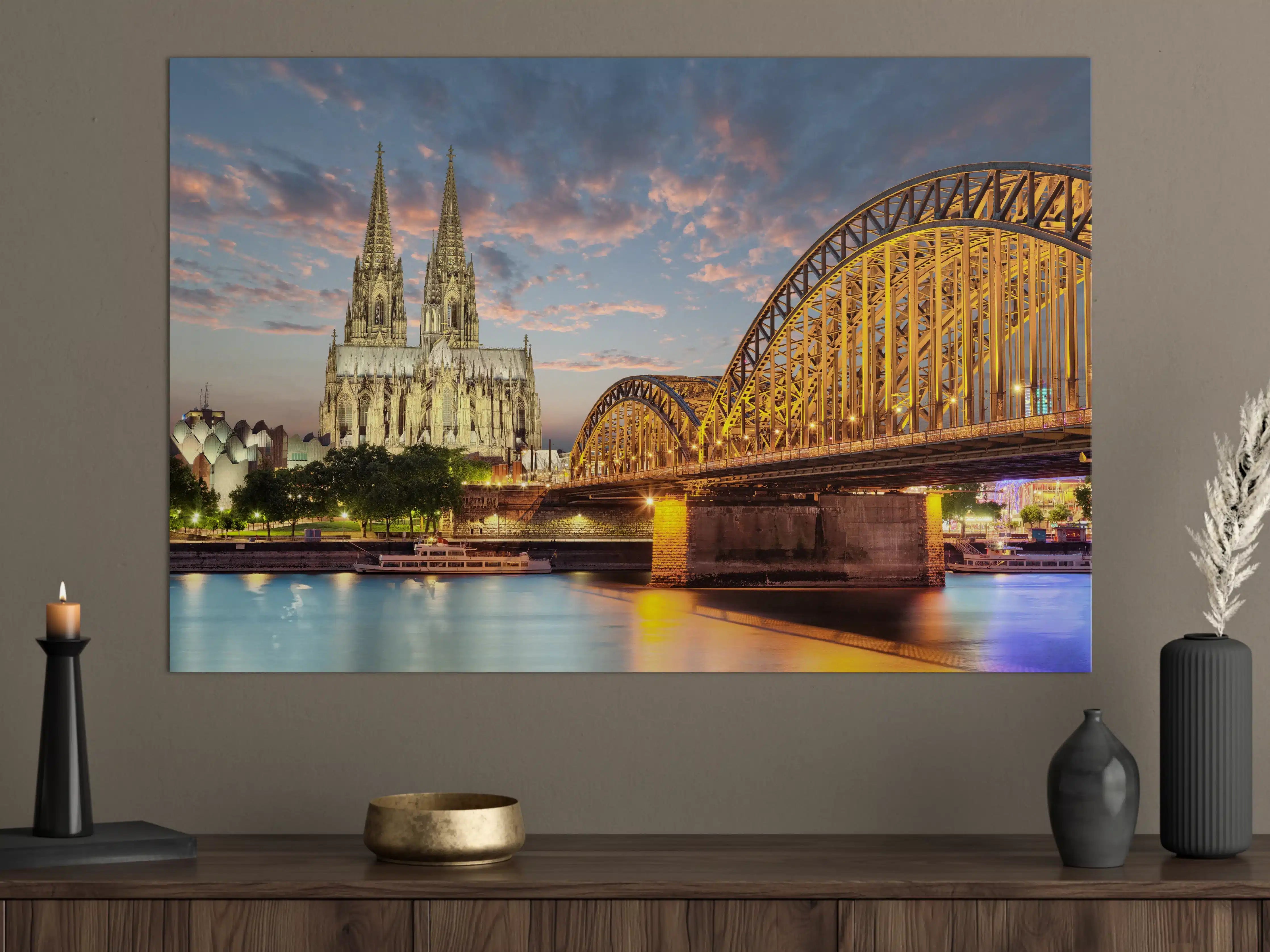 Große Wandbilder - Köln Dom am Rhein mit Brücke