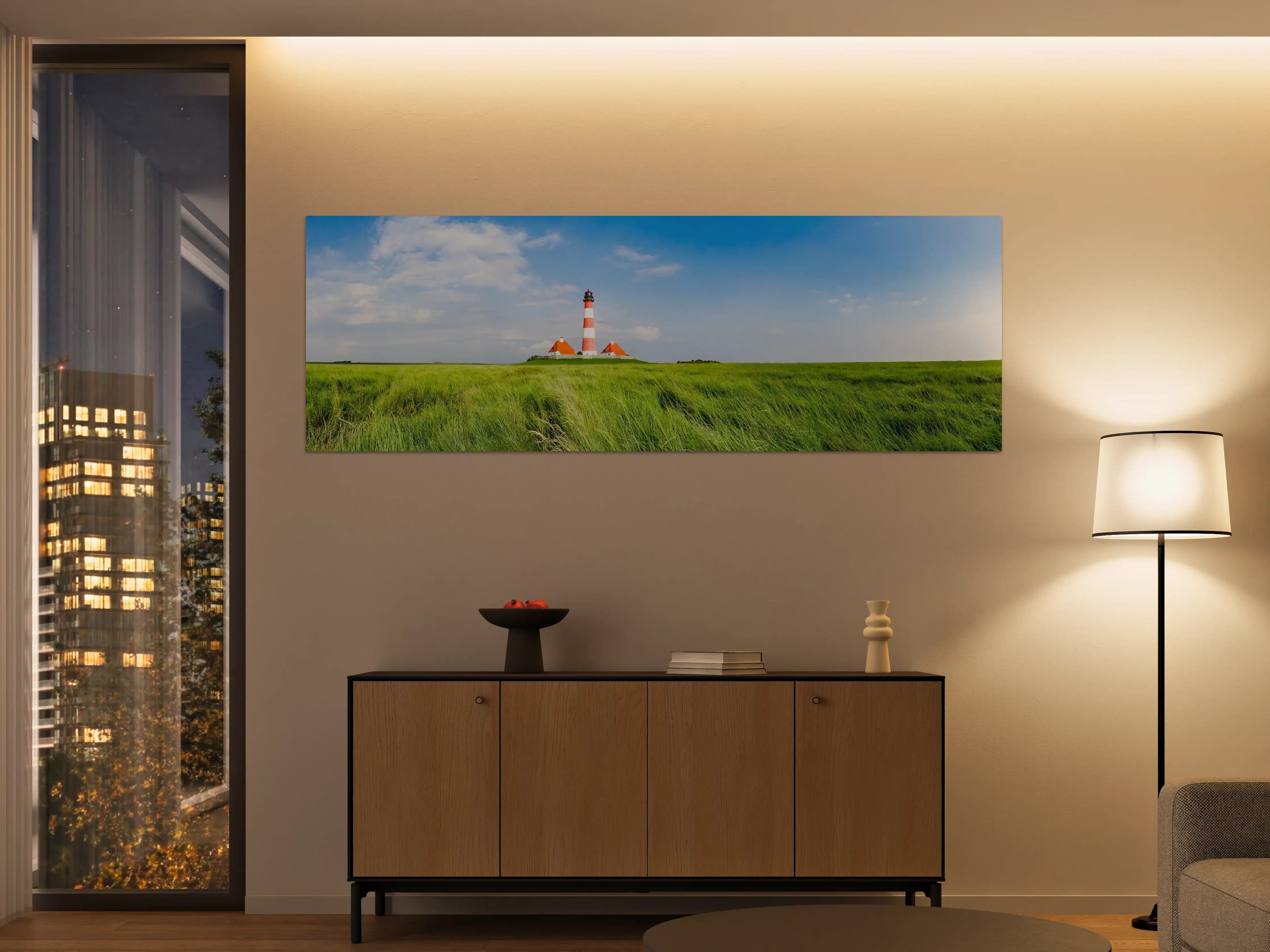 Große Wandbilder - Leuchtturm in der grünen Landschaft