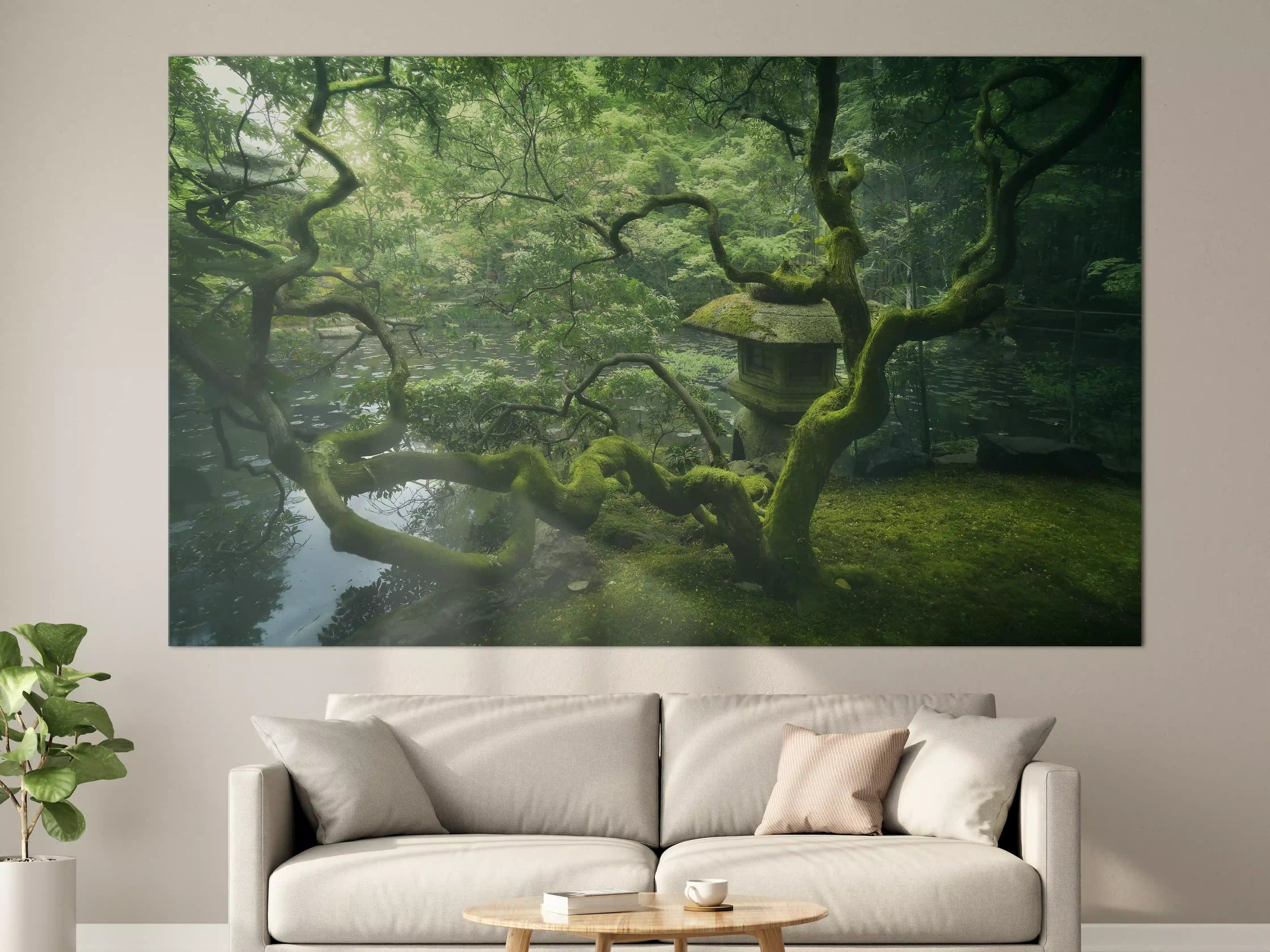 Große Wandbilder - Mystischer grün bewachsener Baum im Zen-Garten