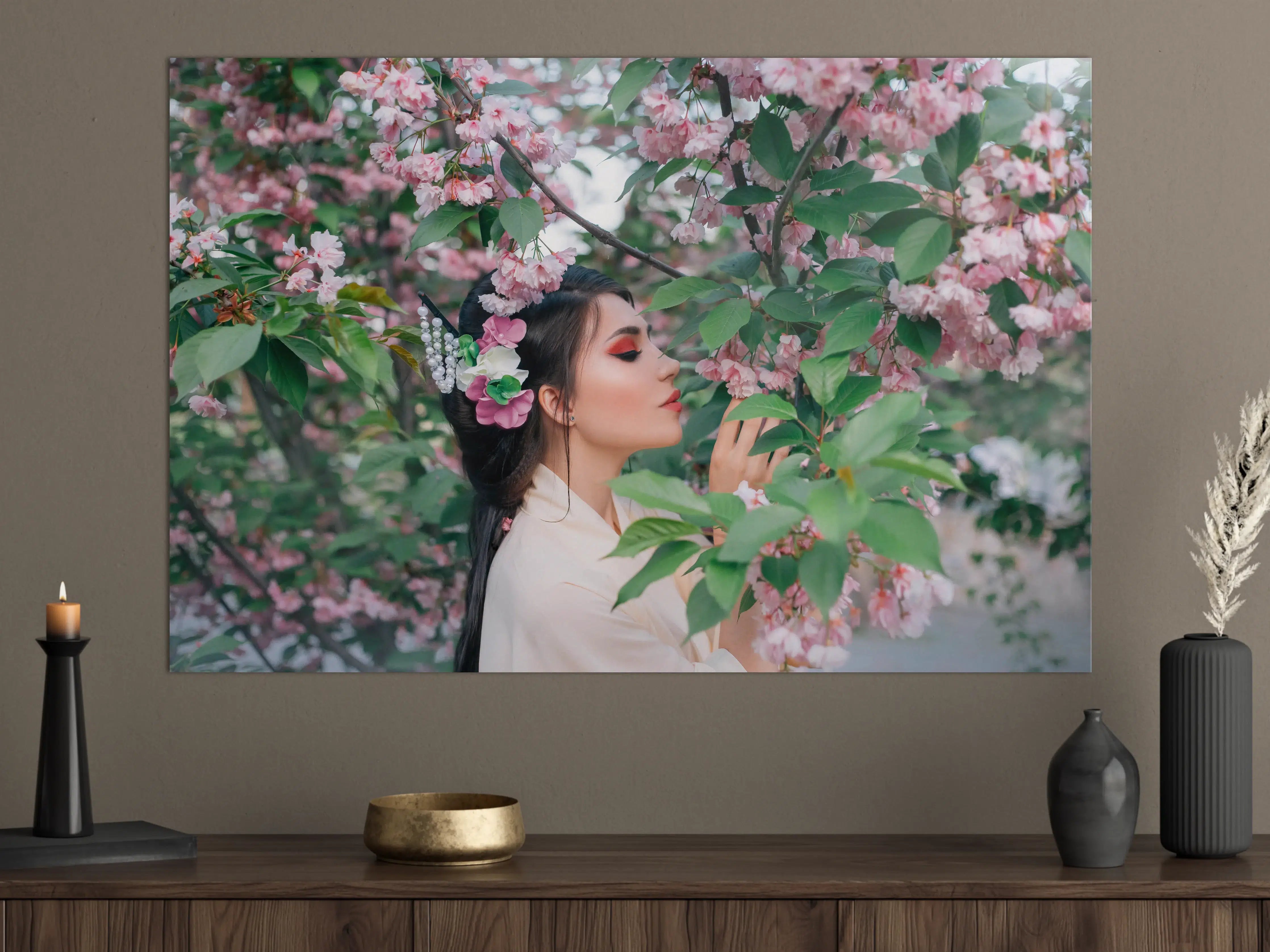 Große Wandbilder - Orientalische Frau in Sakura-Blüten