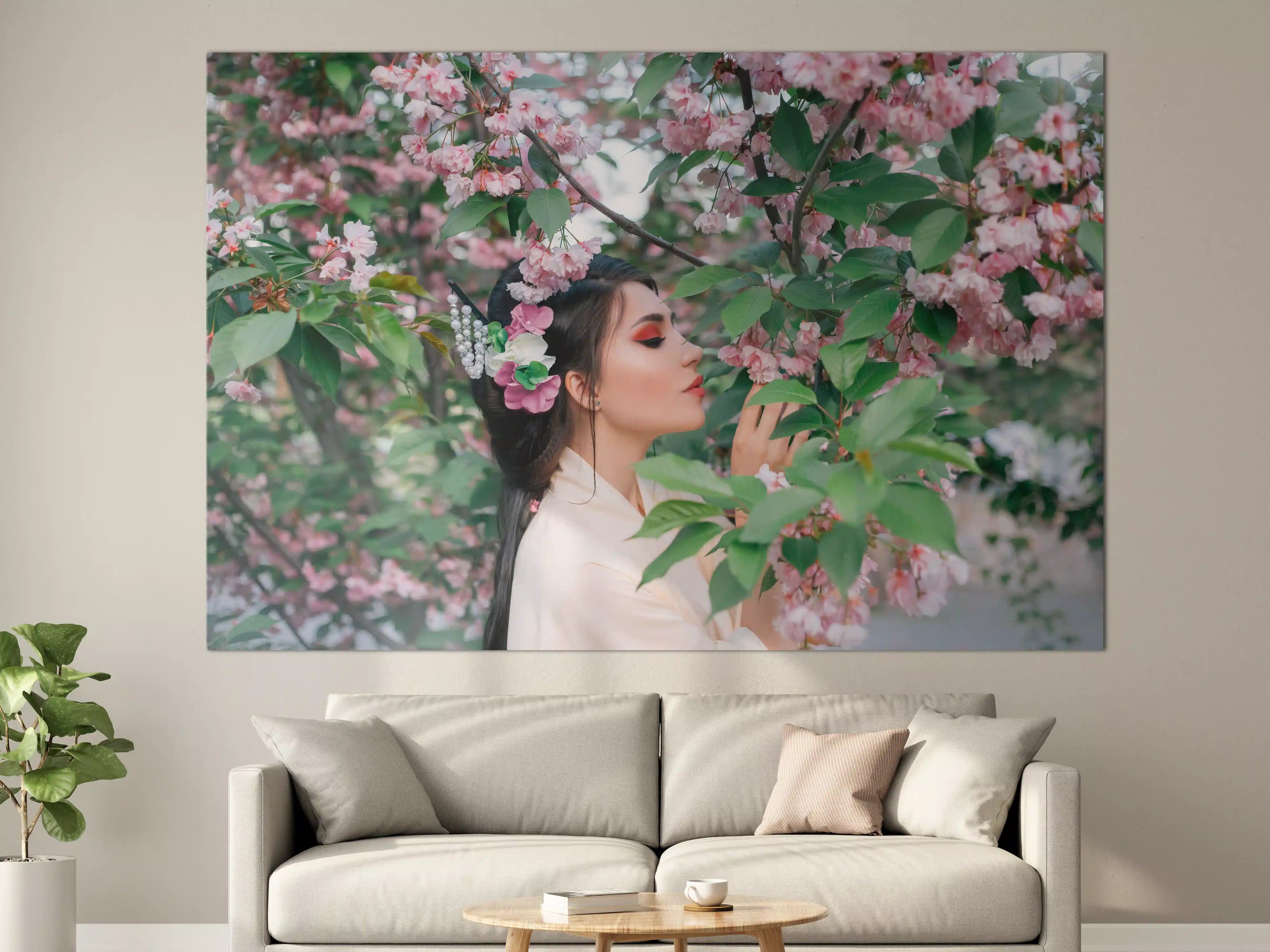 Große Wandbilder - Orientalische Frau in Sakura-Blüten