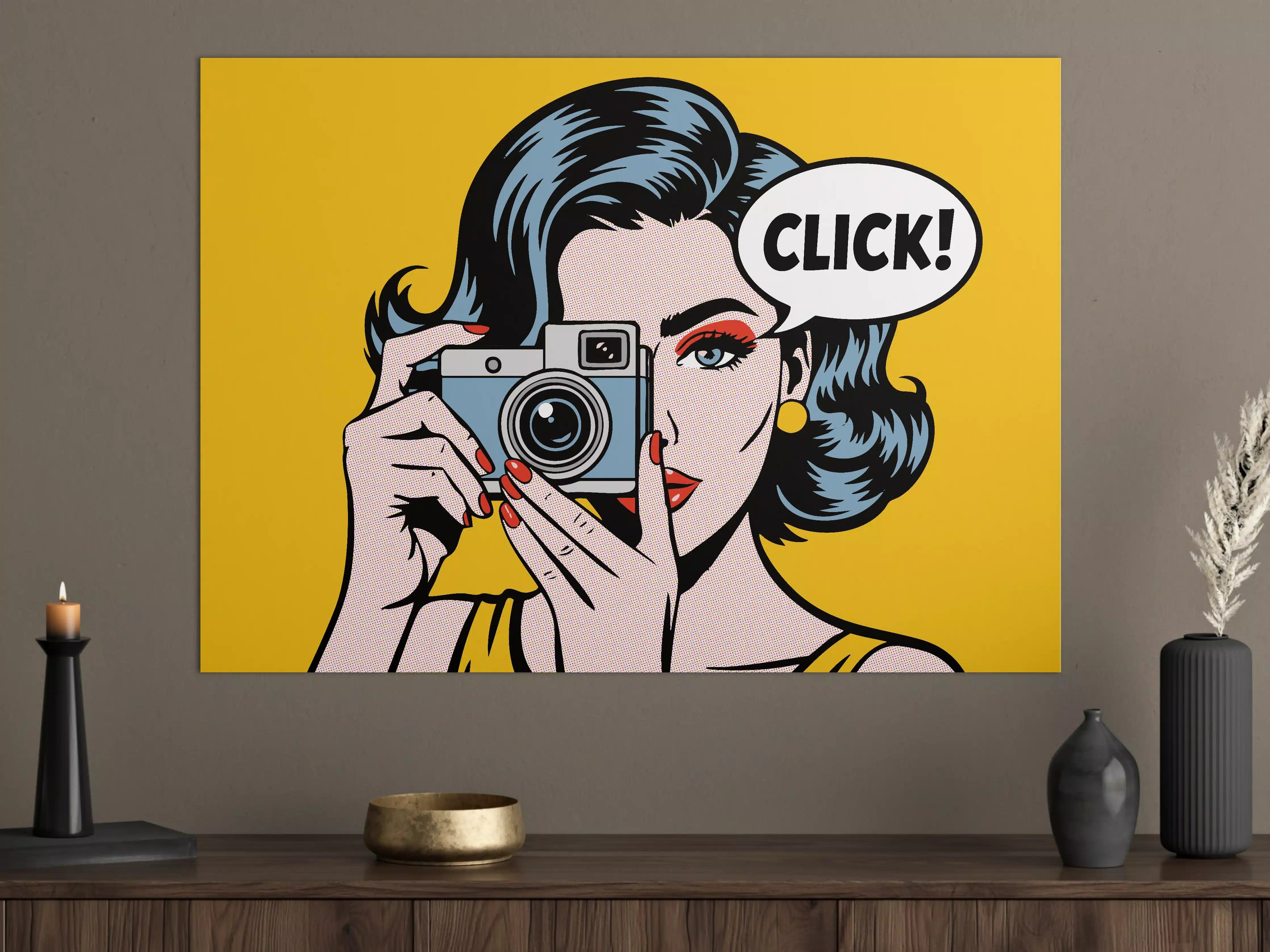 Große Wandbilder - Pop-Art Frau mit Kamera auf Gelbem Hintergrund