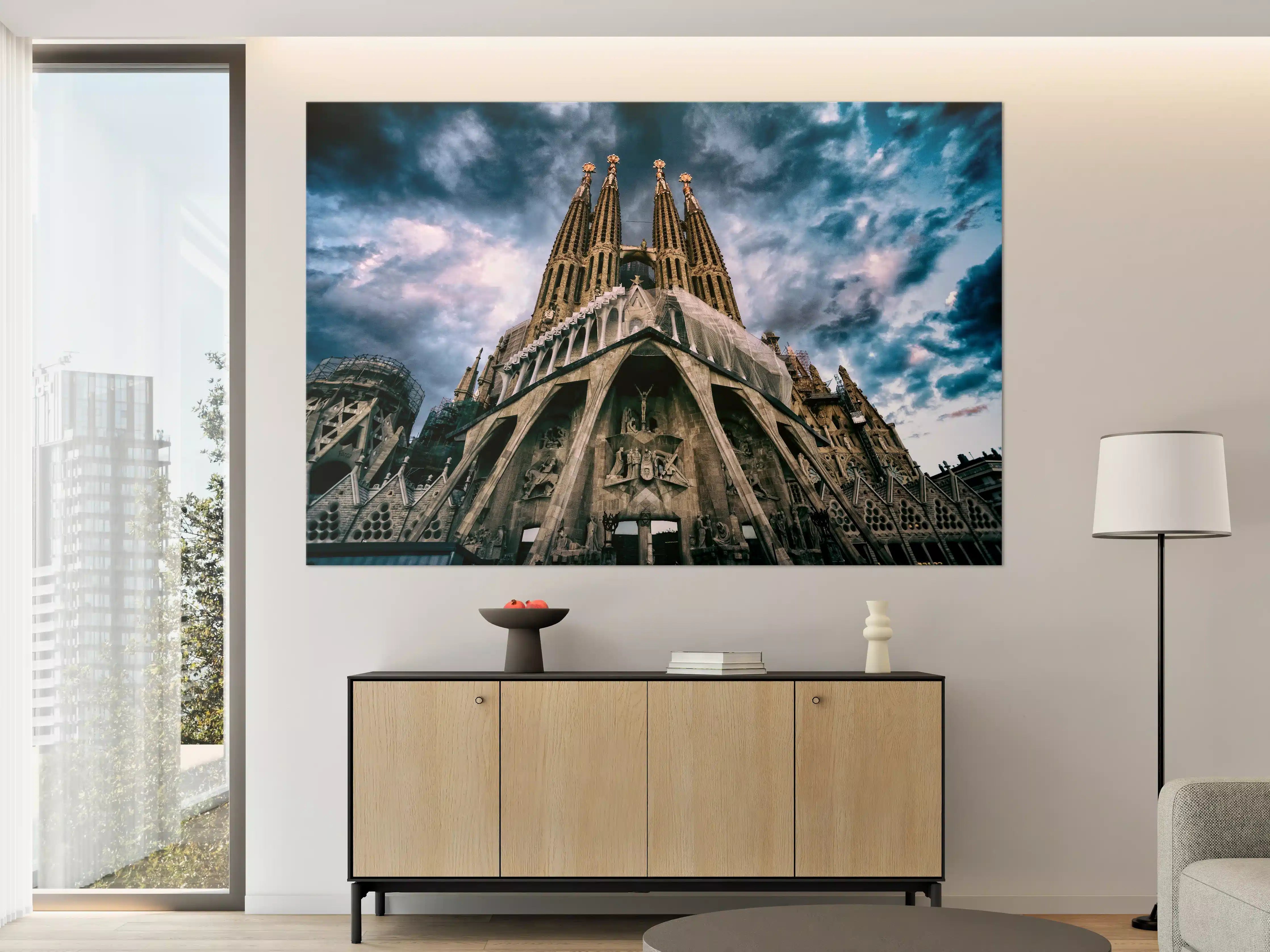 Große Wandbilder - Sagrada Família in Barcelona bei dramatischem Himmel