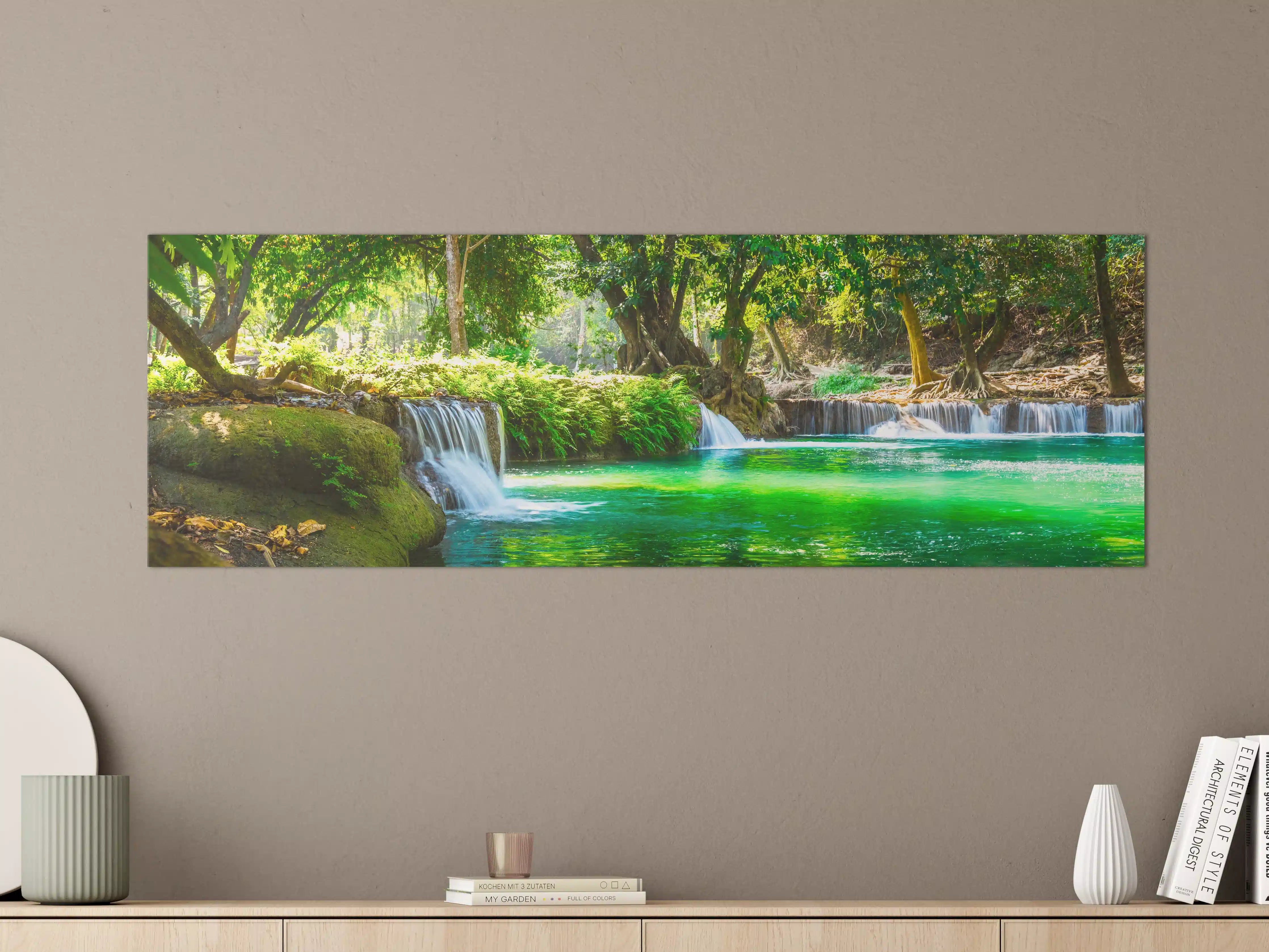 Große Wandbilder - Sanfter Wasserfall im silbrigen Grün