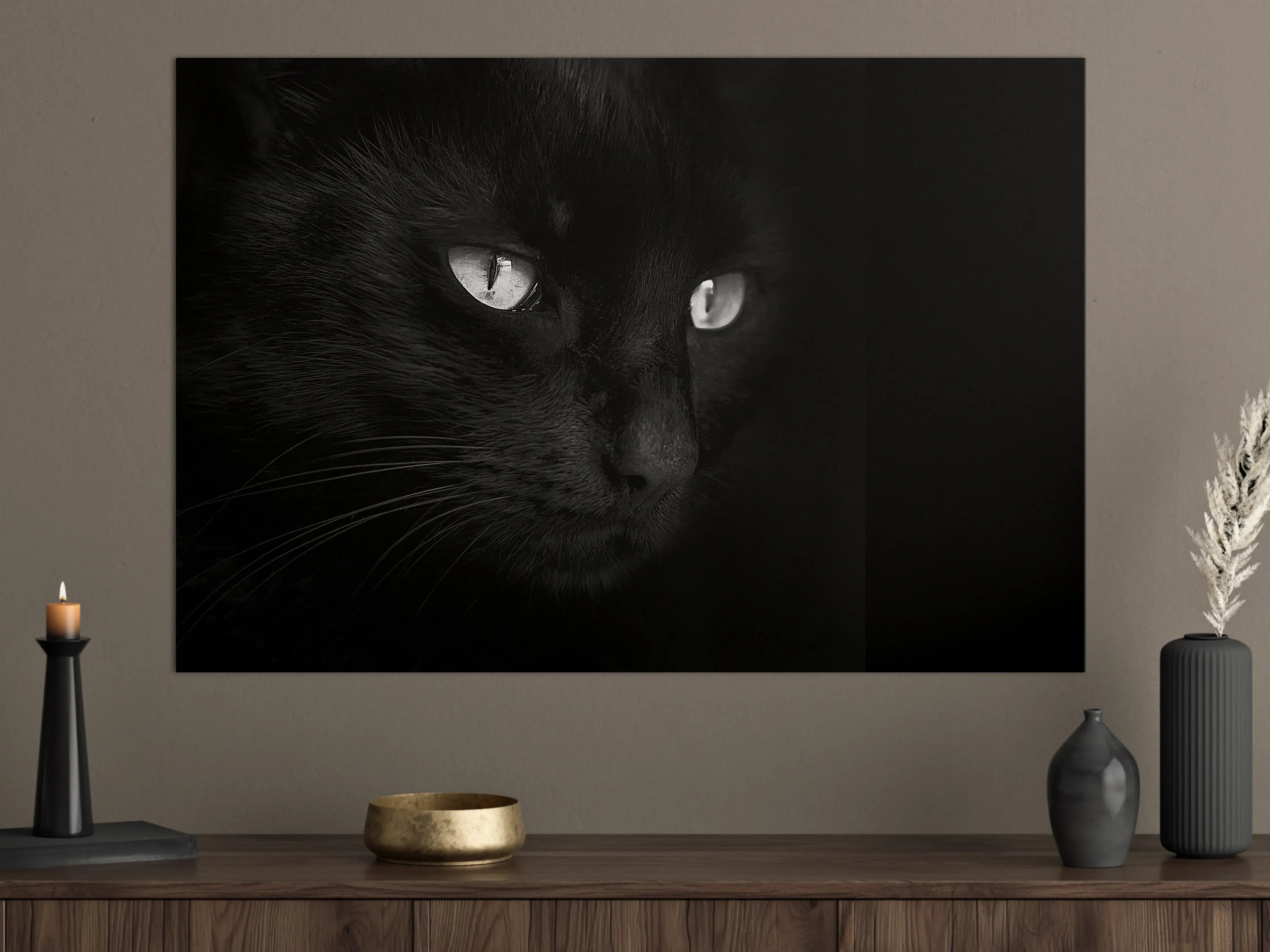 Große Wandbilder - Schwarze Katze mit leuchtenden Augen im Dunkeln